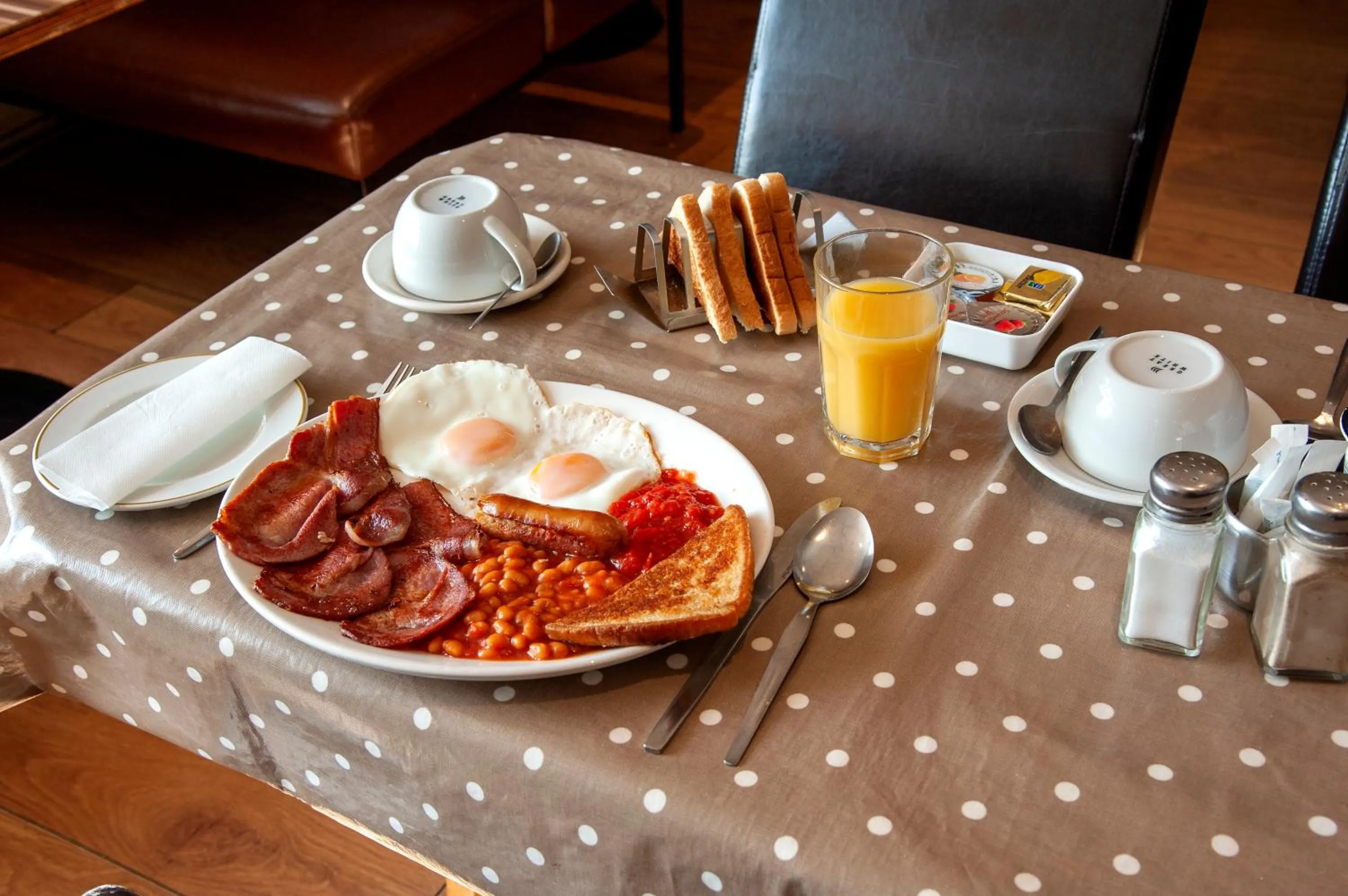Breakfast in Redbeck Motel