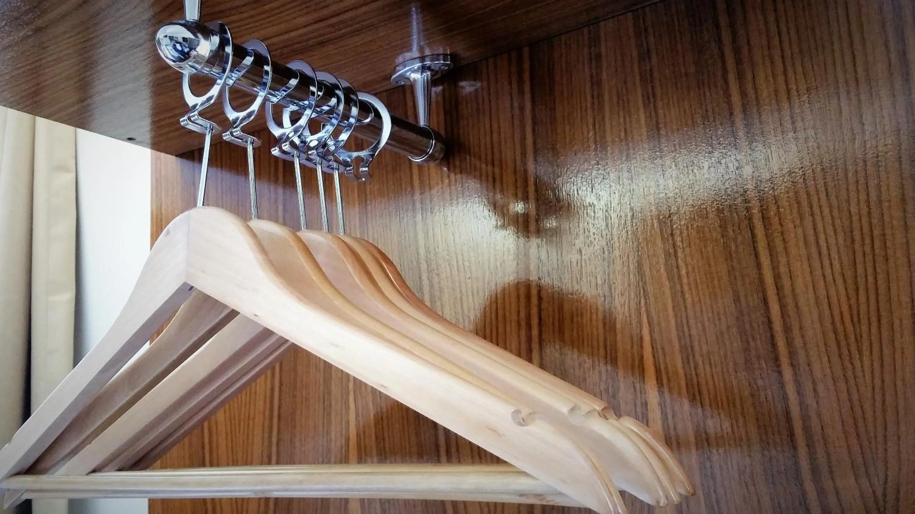 Living room in Chester Hotel