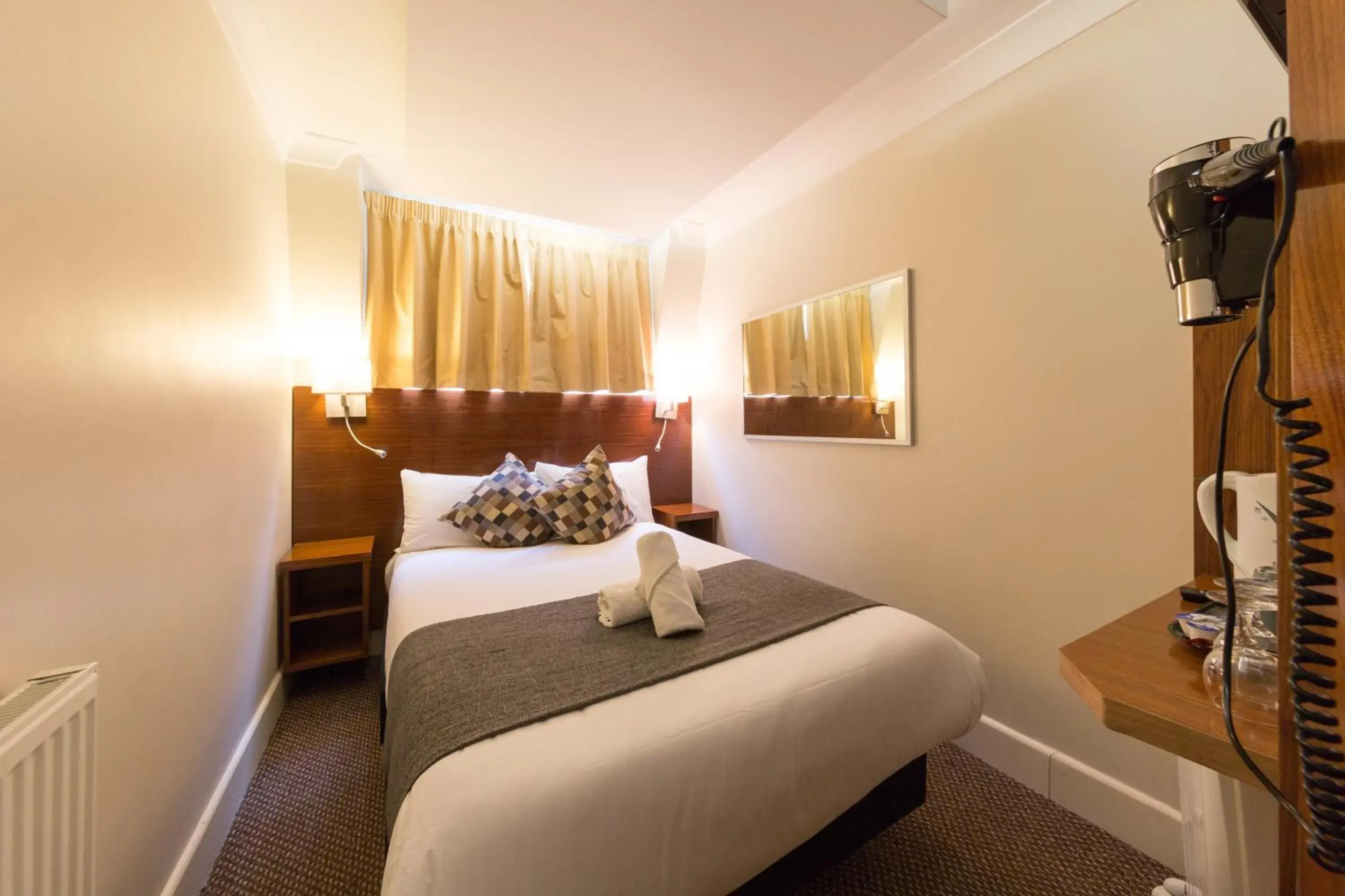 Double Room with Private Bathroom in Chester Hotel Double Room with Private Bathroom in Chester Hotel