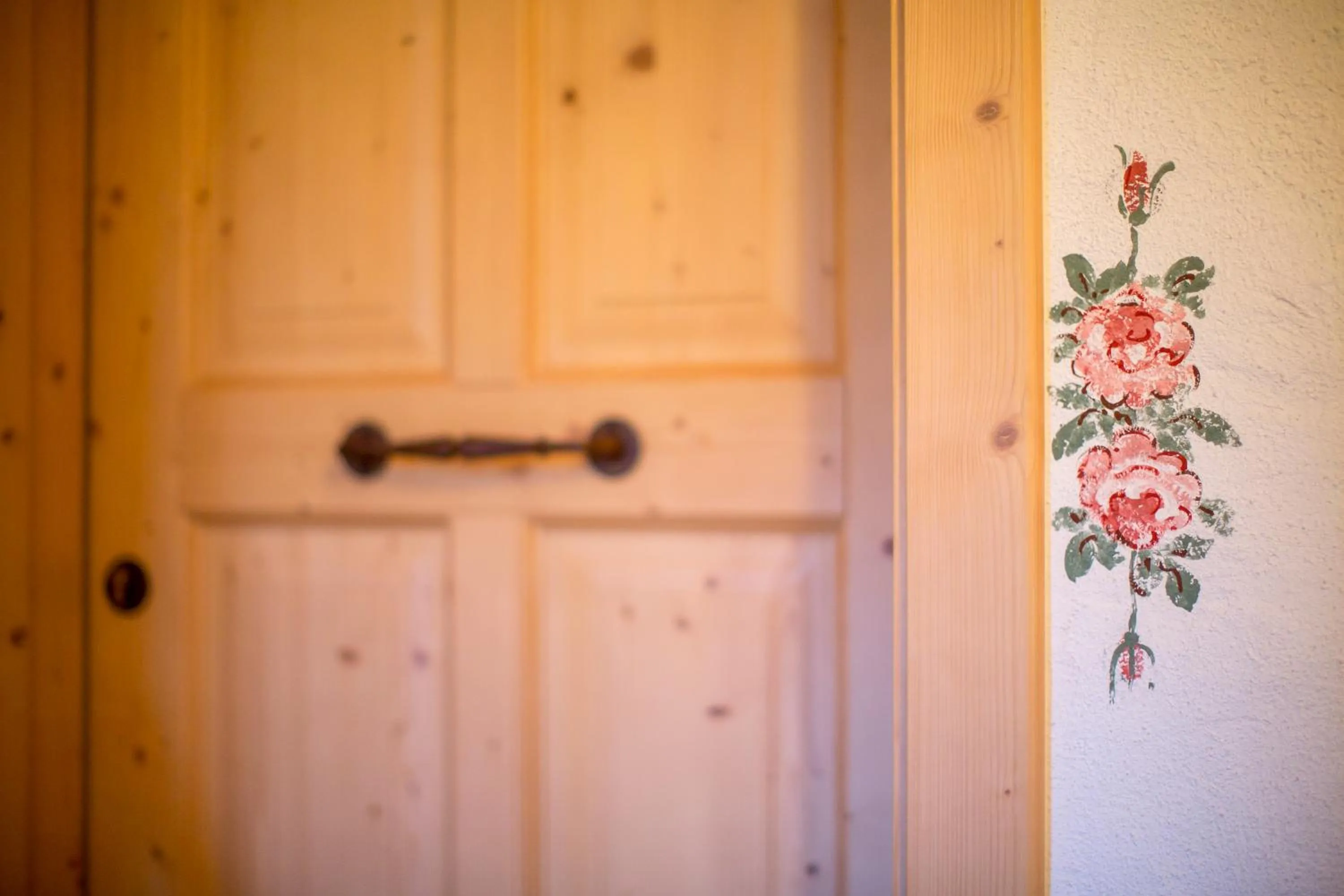 Decorative detail in Camping Catinaccio Rosengarten