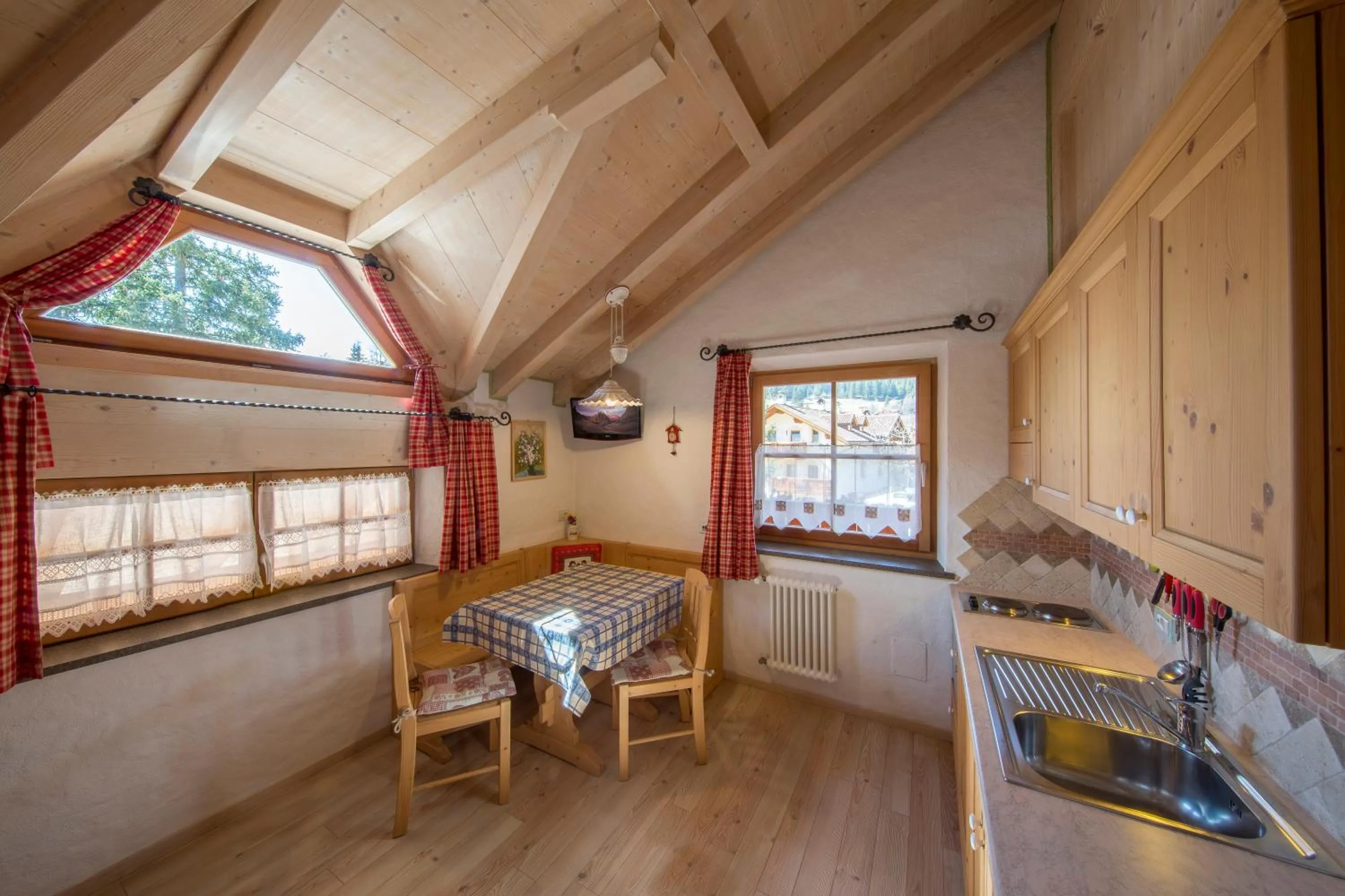 Kitchen or kitchenette in Camping Catinaccio Rosengarten