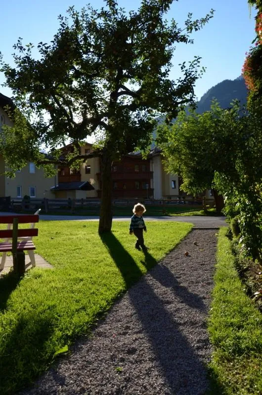 Garden in Hotel-Pension Strolz