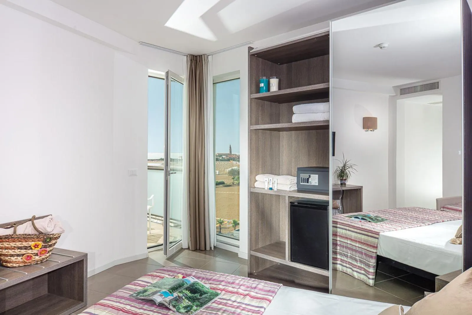 Bedroom, Bed in Hotel Karinzia