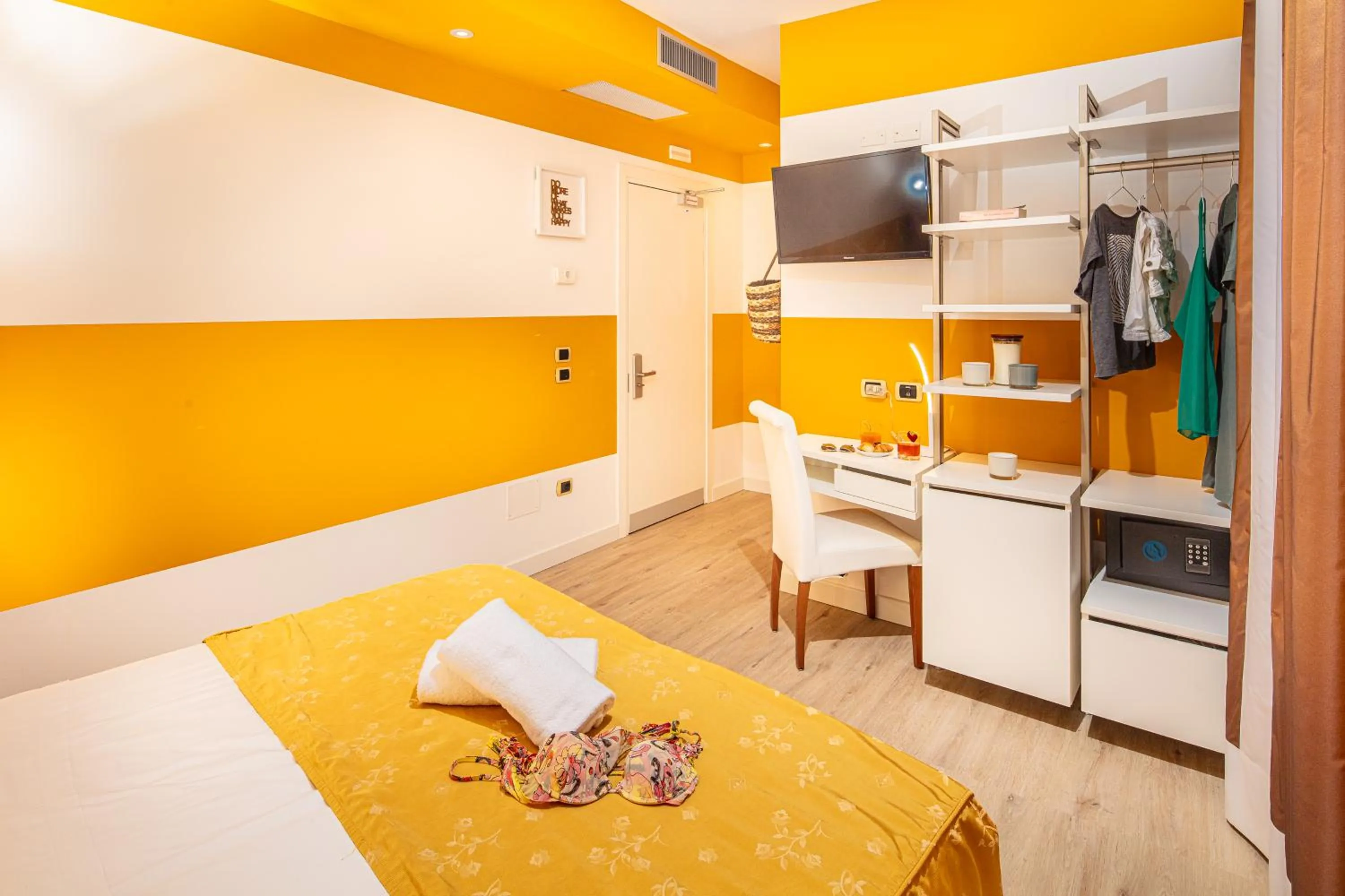 Breakfast, Bed in Hotel Karinzia