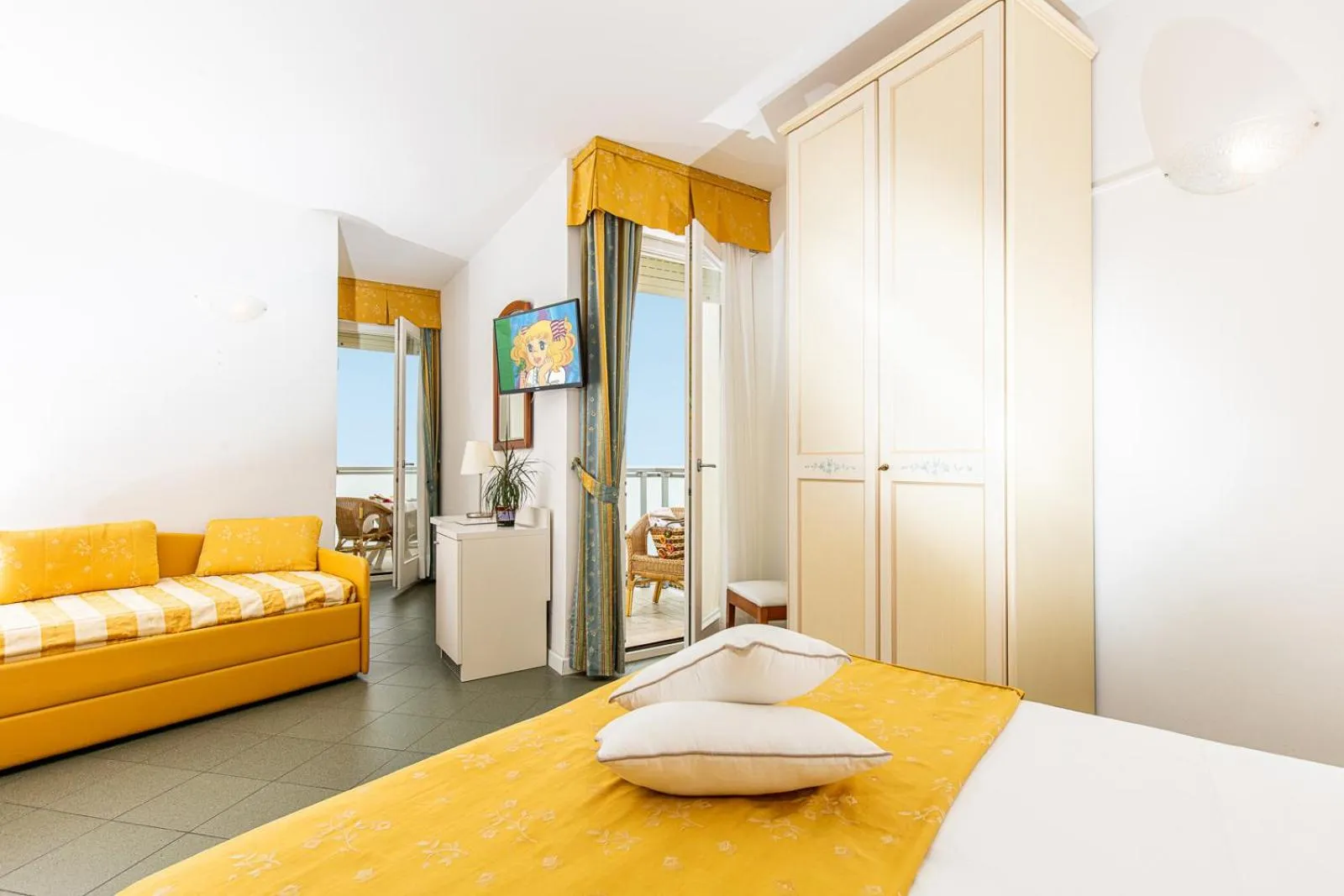 Photo of the whole room, Bed in Hotel Karinzia