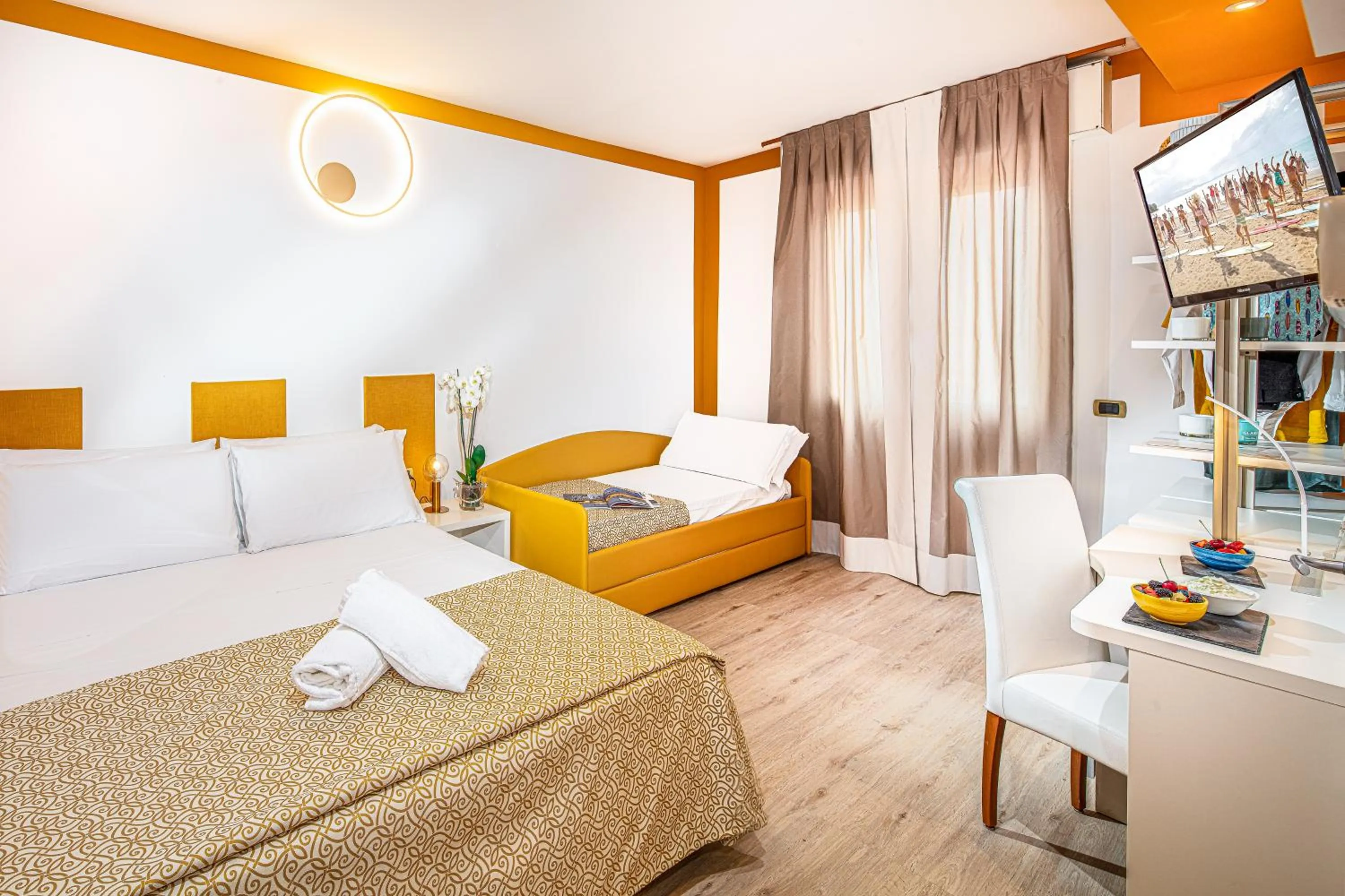 Bedroom, Bed in Hotel Karinzia