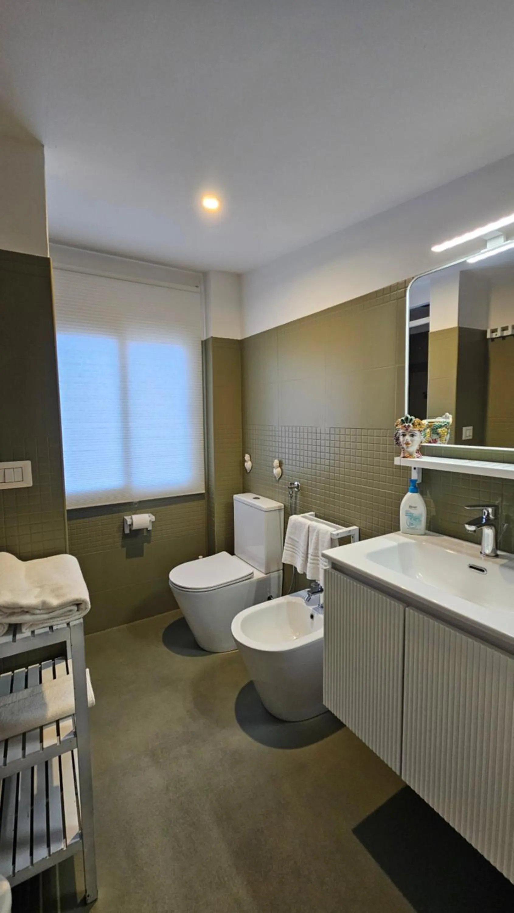 Shower in B&B Triskèles Adult Only