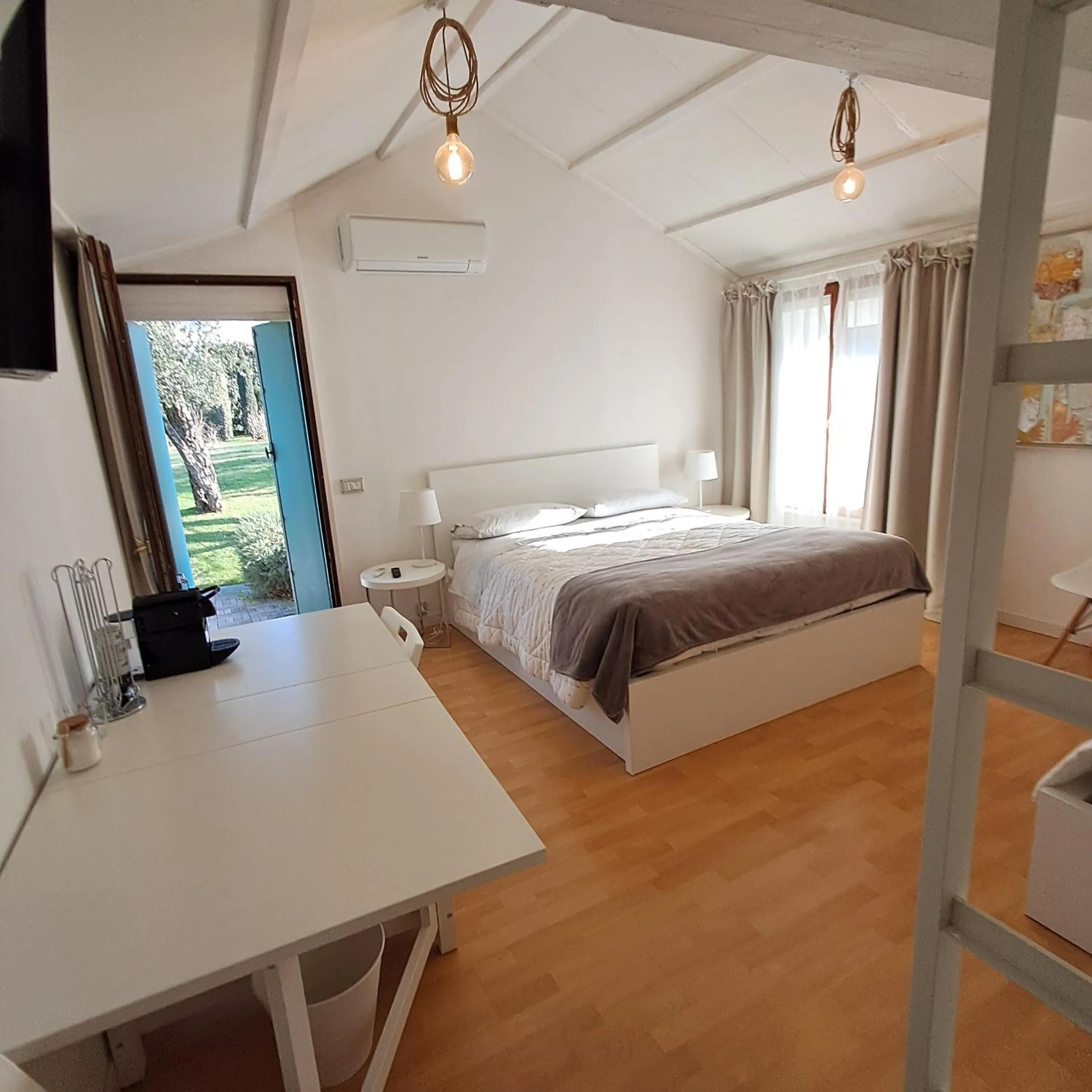 Bedroom, Bed in La Pergola B&B