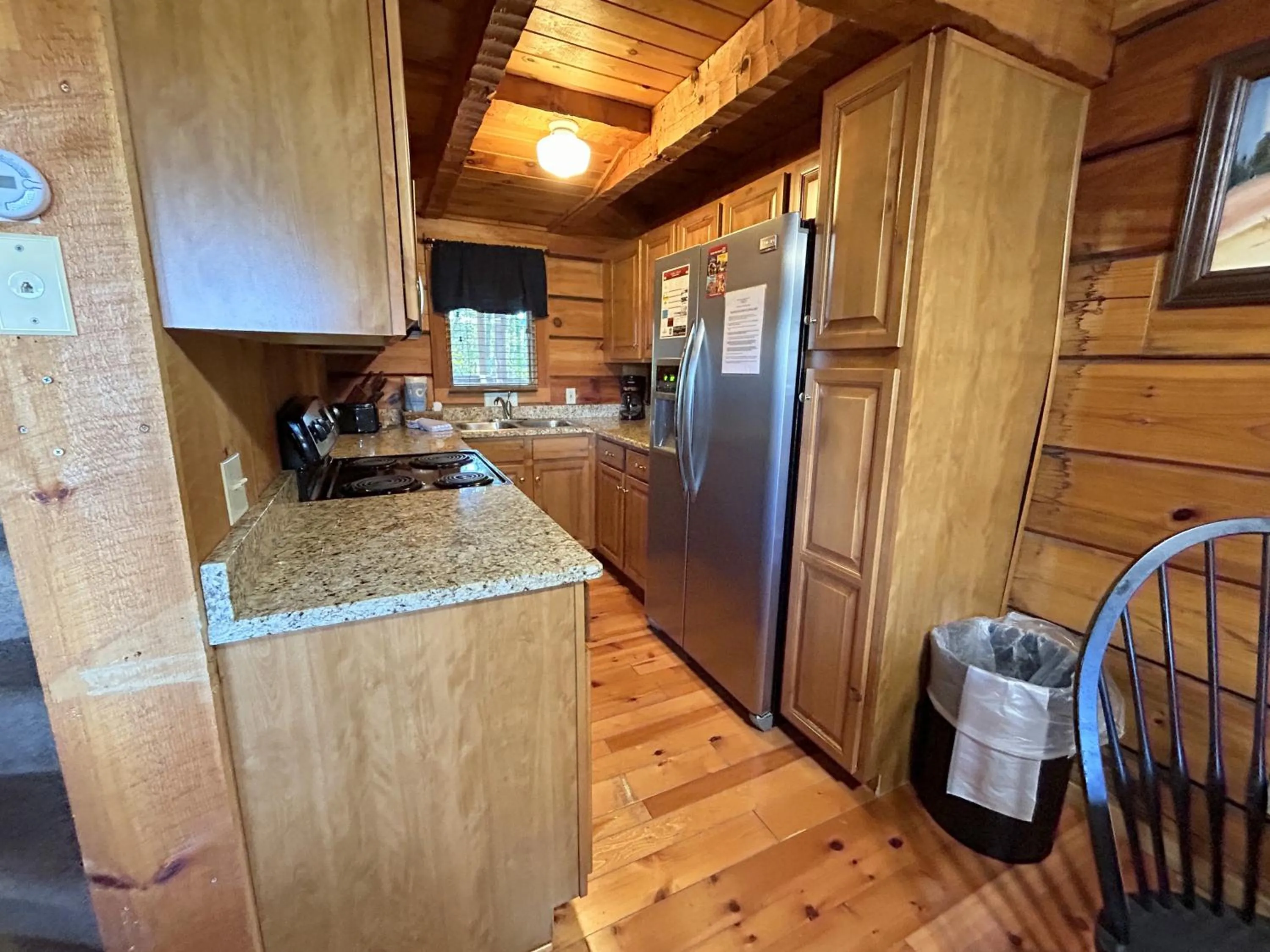 Kitchen or kitchenette in Love Shack