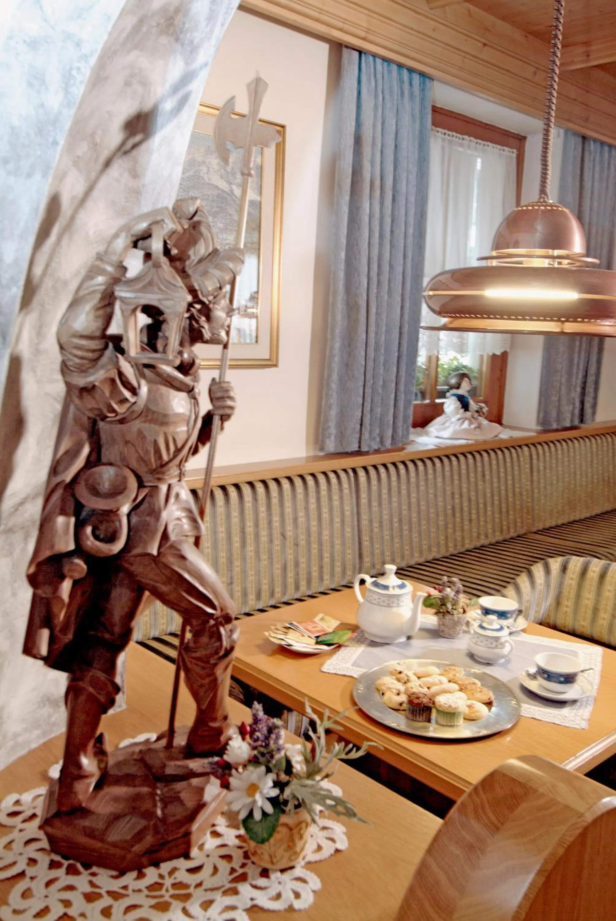 Lounge or bar in Hotel Ciampian