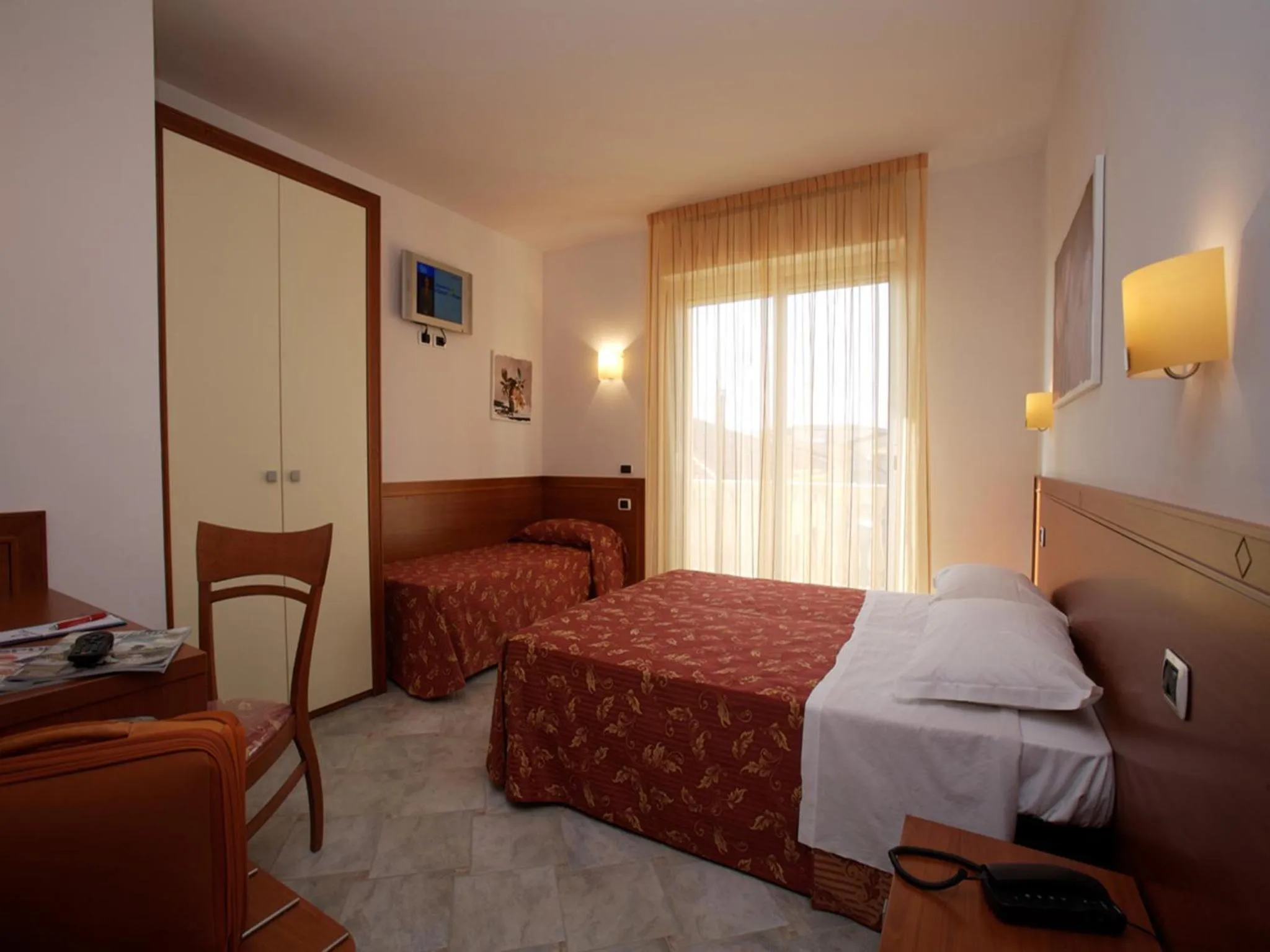 Photo of the whole room, Bed in Hotel Boracay