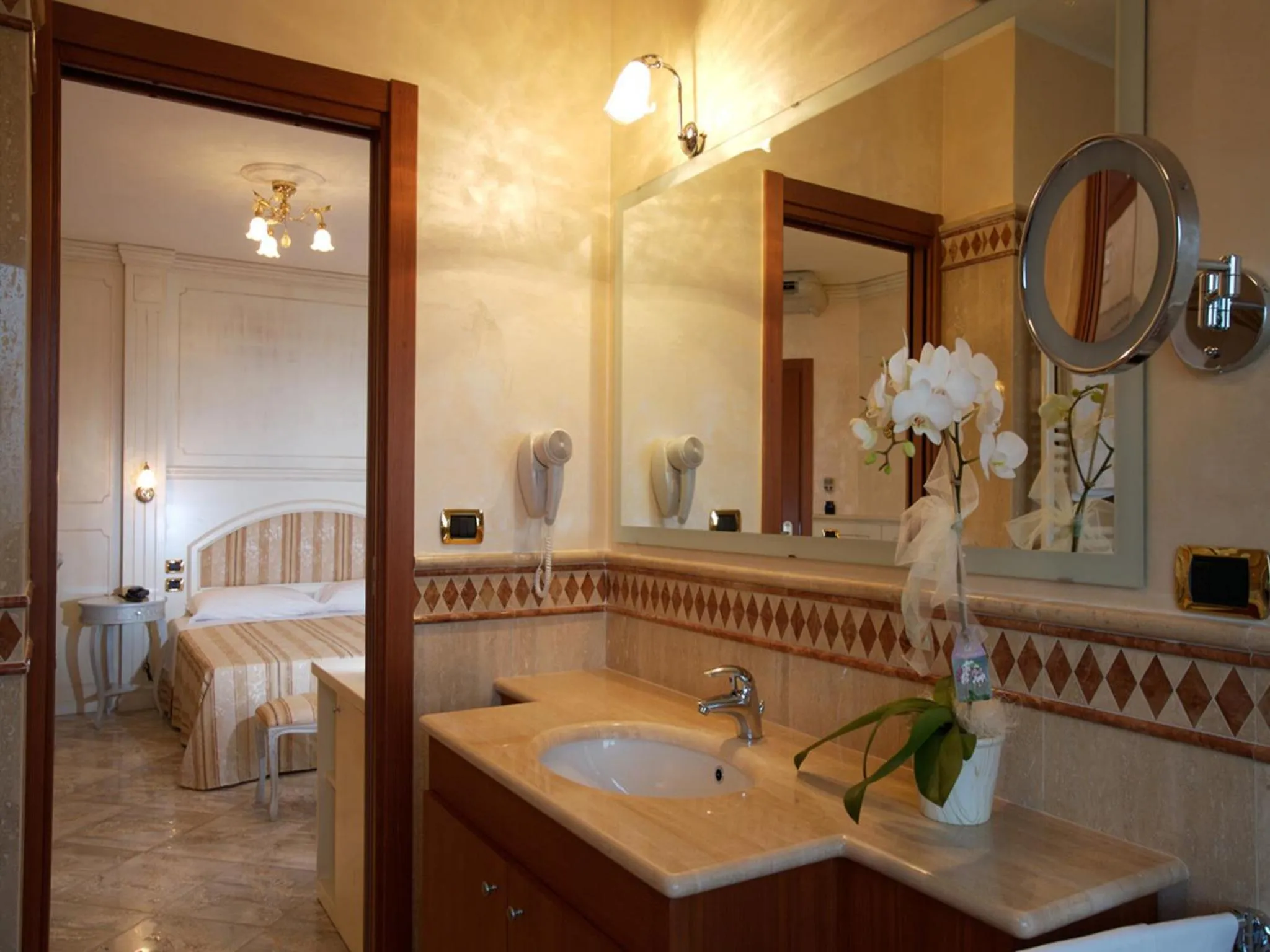 Toilet in Hotel Boracay