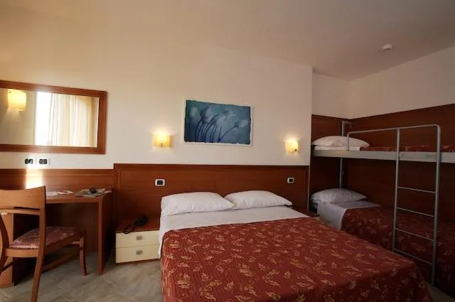 bunk bed, Bed in Hotel Boracay