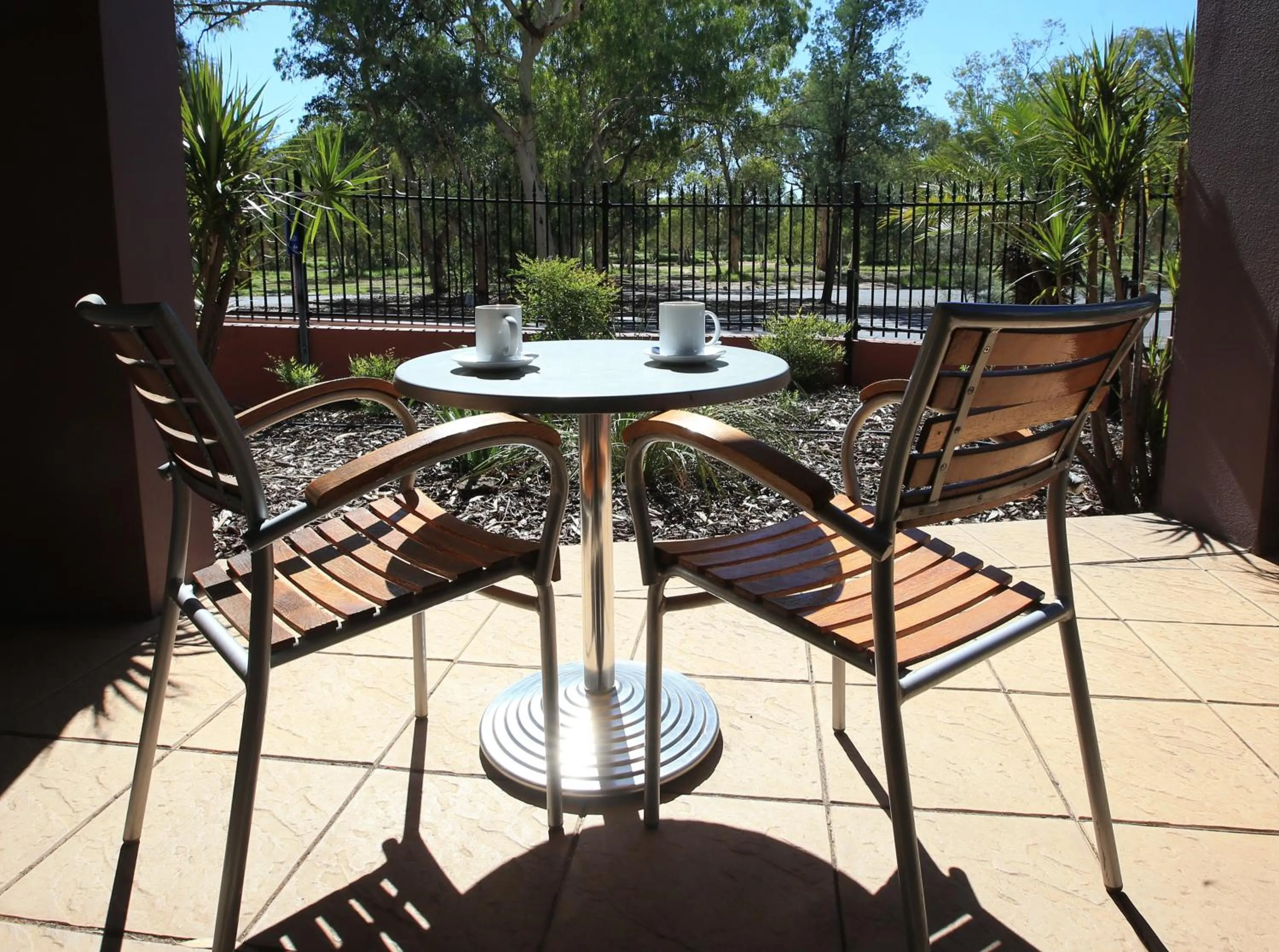 Patio in Stay at Alice Springs Hotel