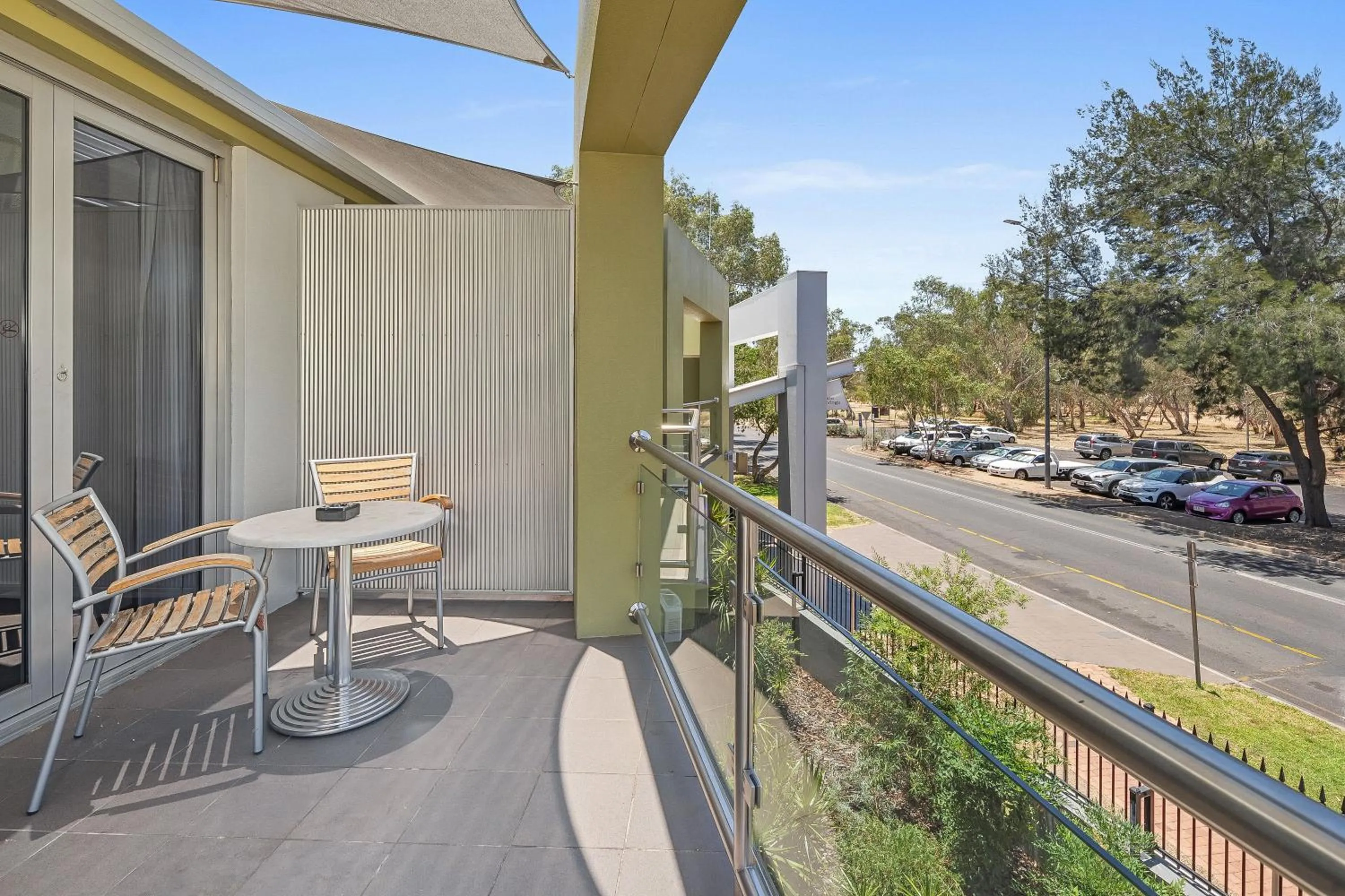Balcony/Terrace in Stay at Alice Springs Hotel