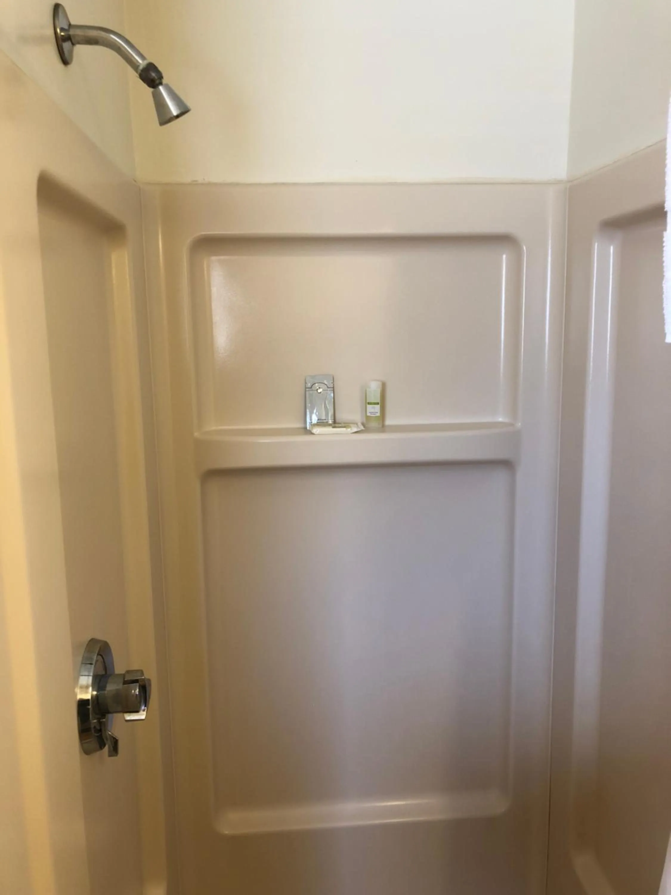 Shower in The Saco Motel