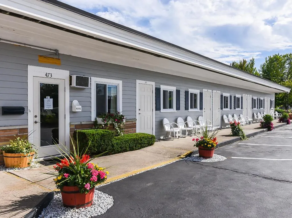 Property building in The Saco Motel