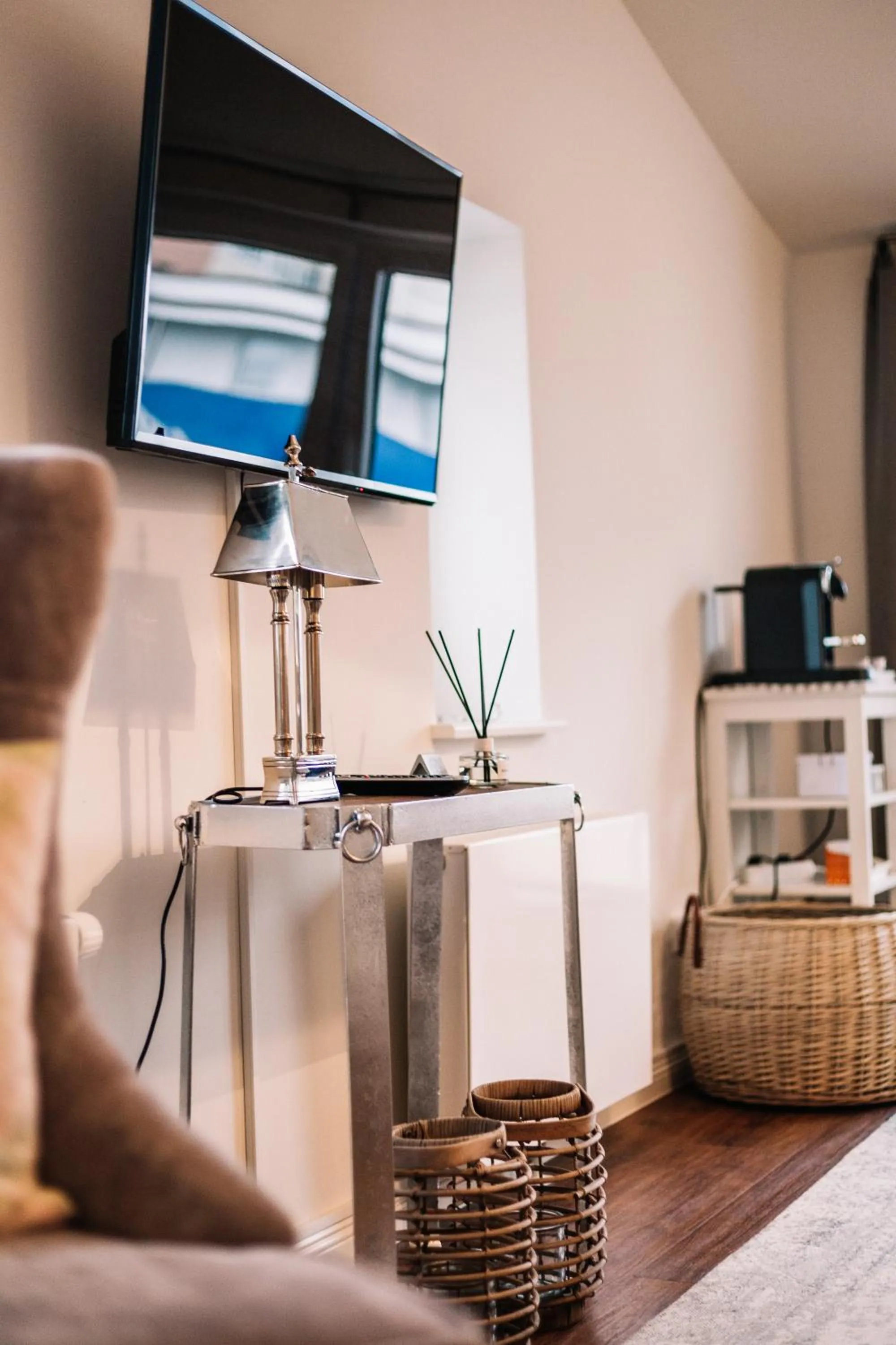 Communal lounge/ TV room in Boutique Hotel Villa Monika