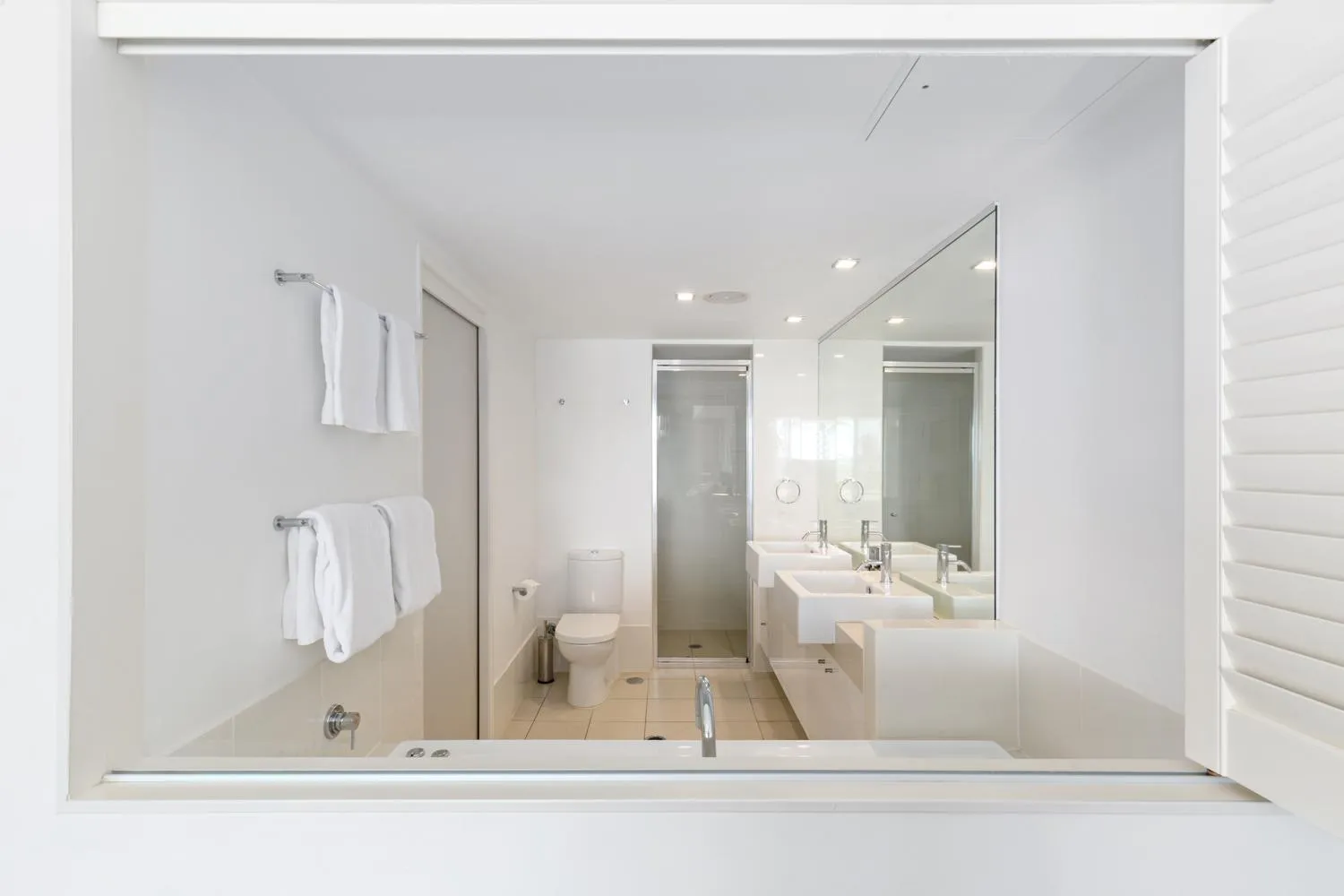 Bathroom in Beaches on Lammermoor Apartments