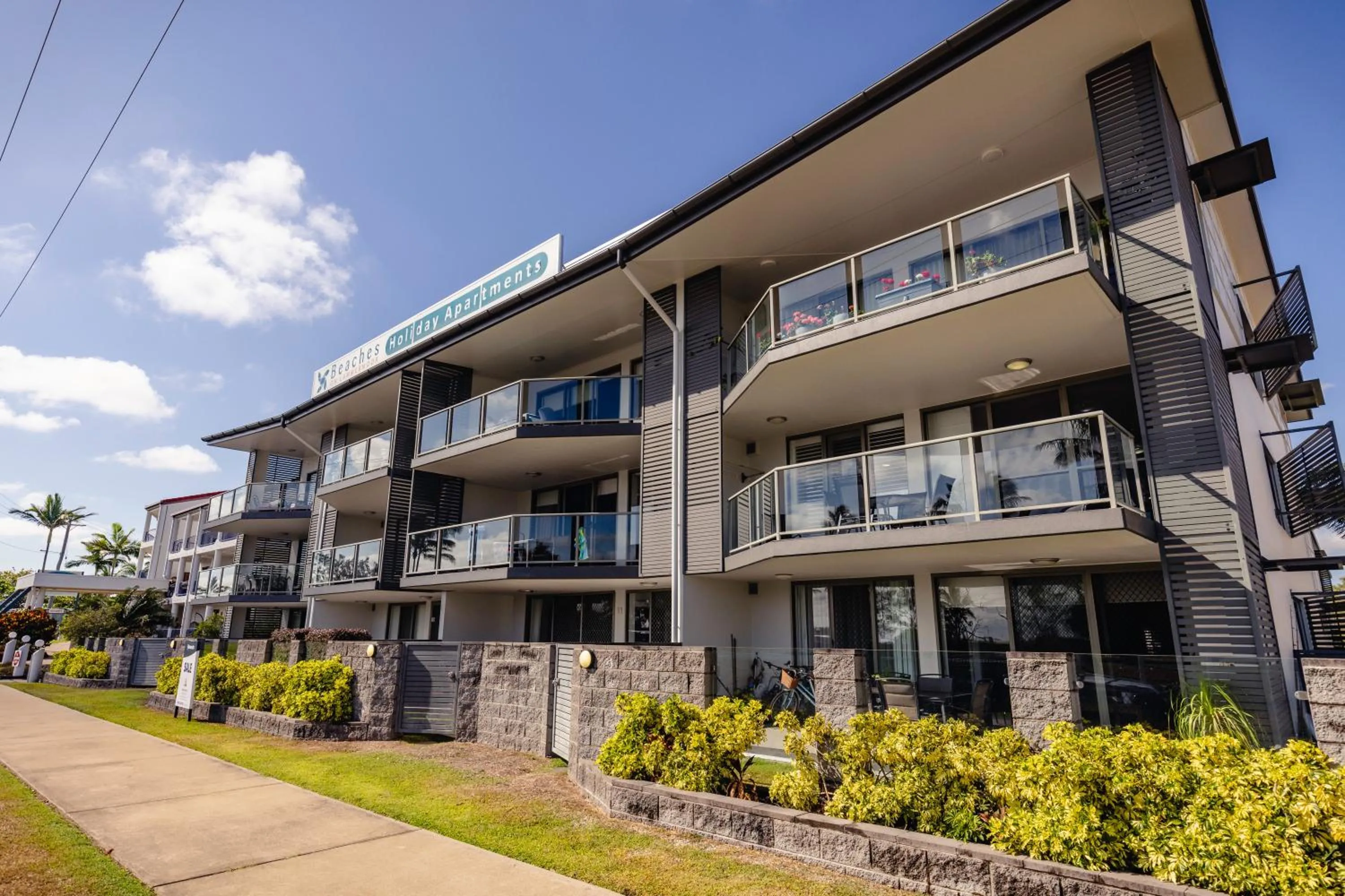 Property building in Beaches on Lammermoor Apartments