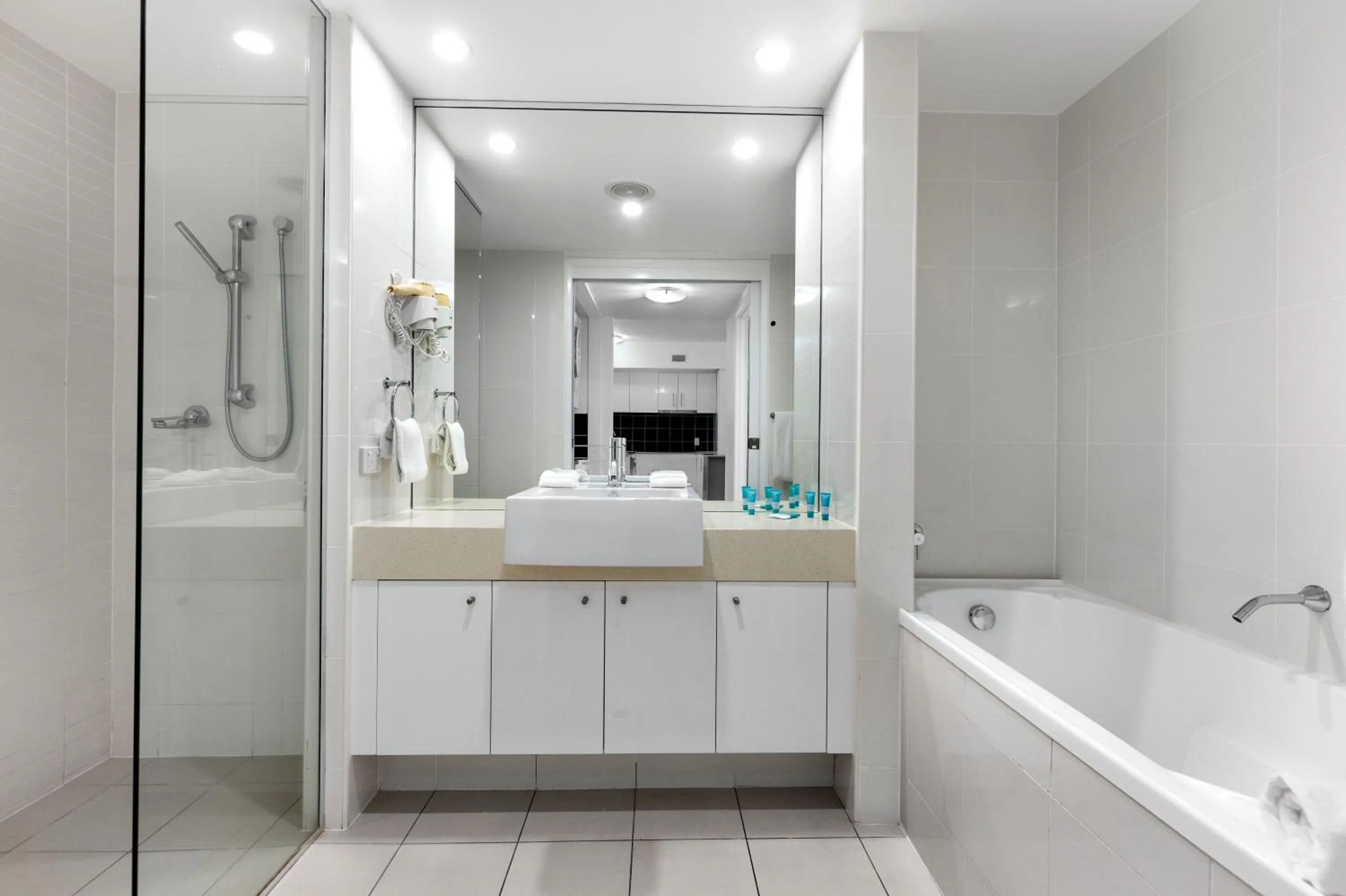 Shower in Beaches on Lammermoor Apartments