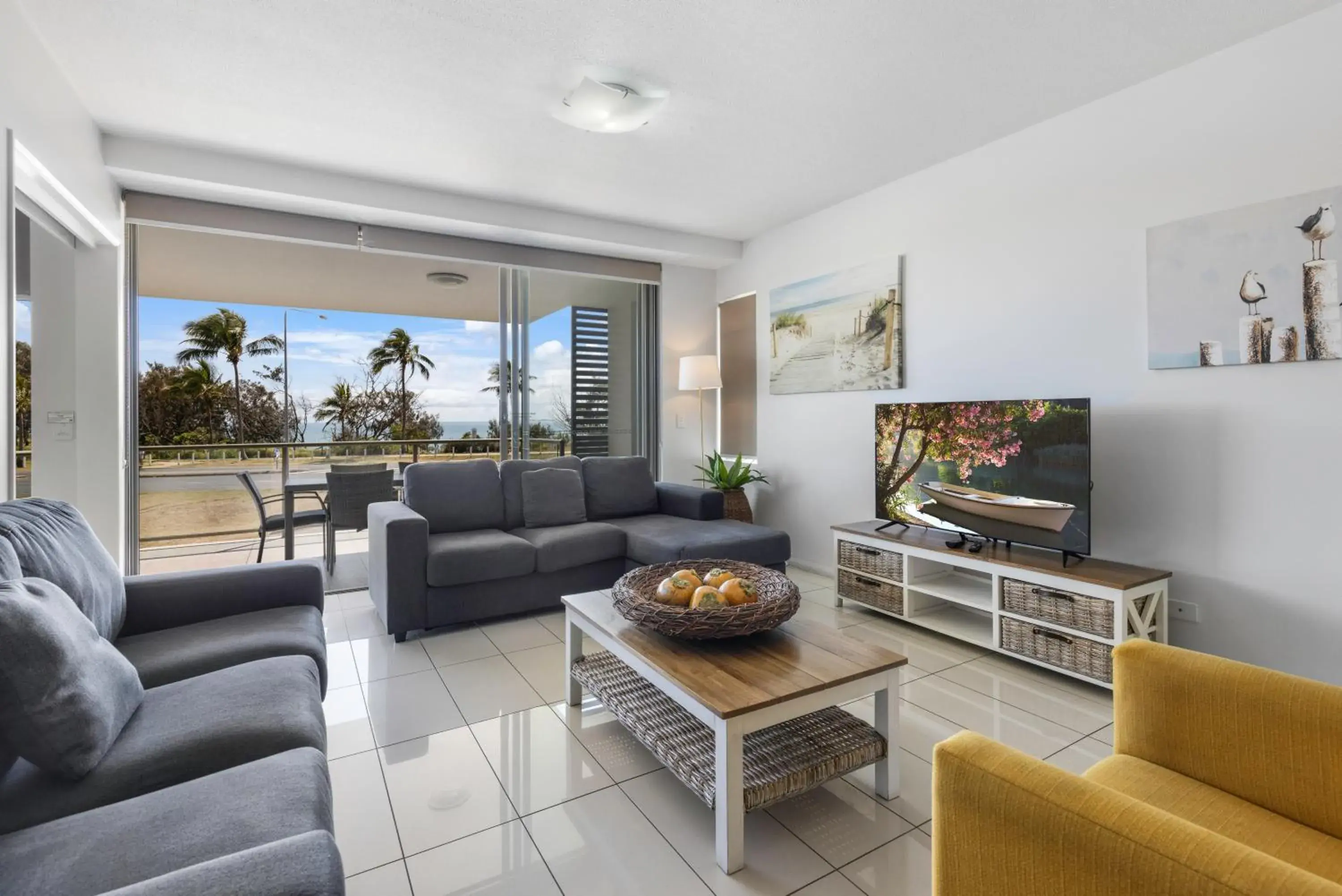 3 Bedroom Apartment Ocean View in Beaches on Lammermoor Apartments 3 Bedroom Apartment Ocean View in Beaches on Lammermoor Apartments