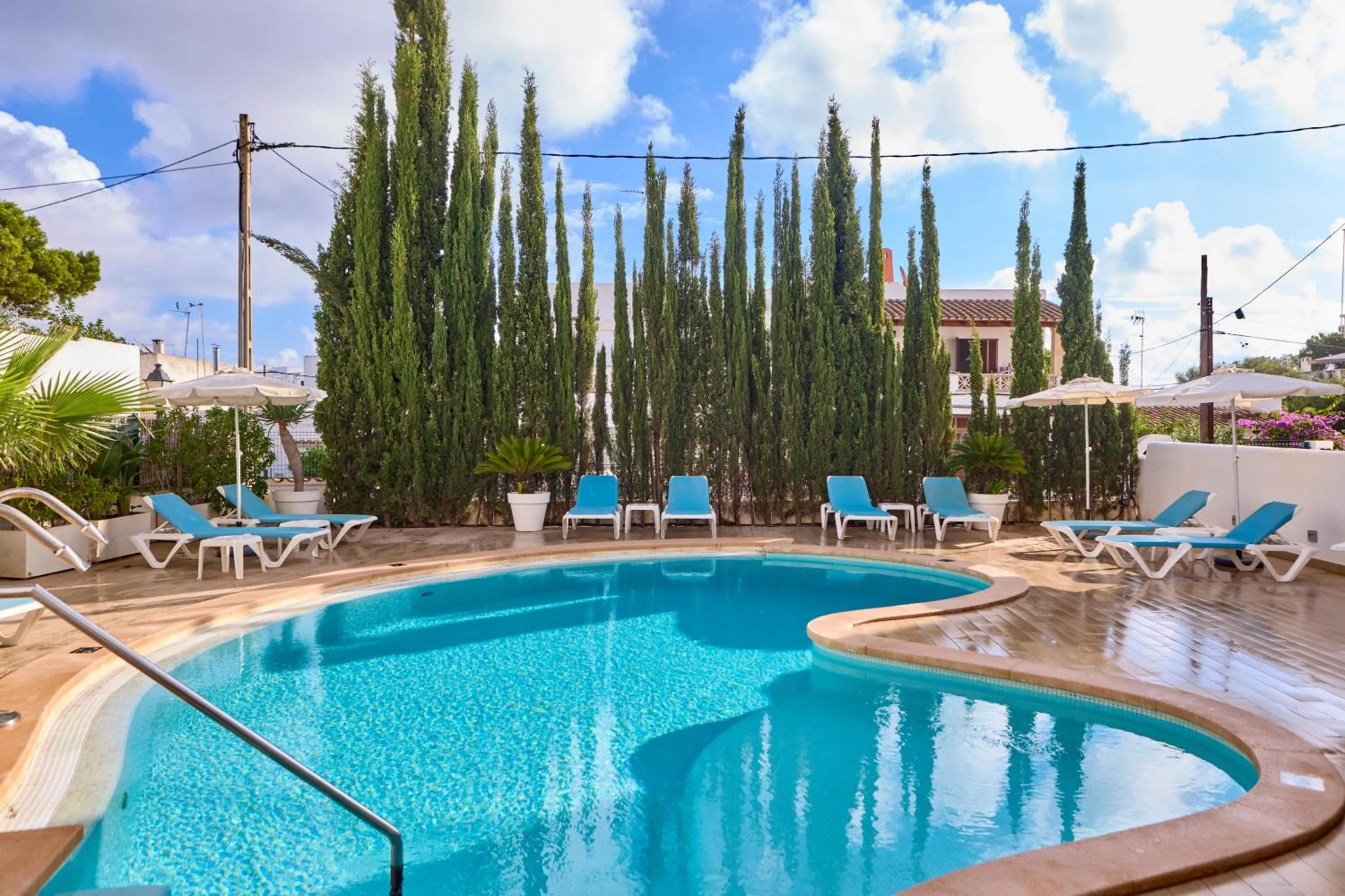 Swimming pool in INNER Hotel Rupit "Adults Only"