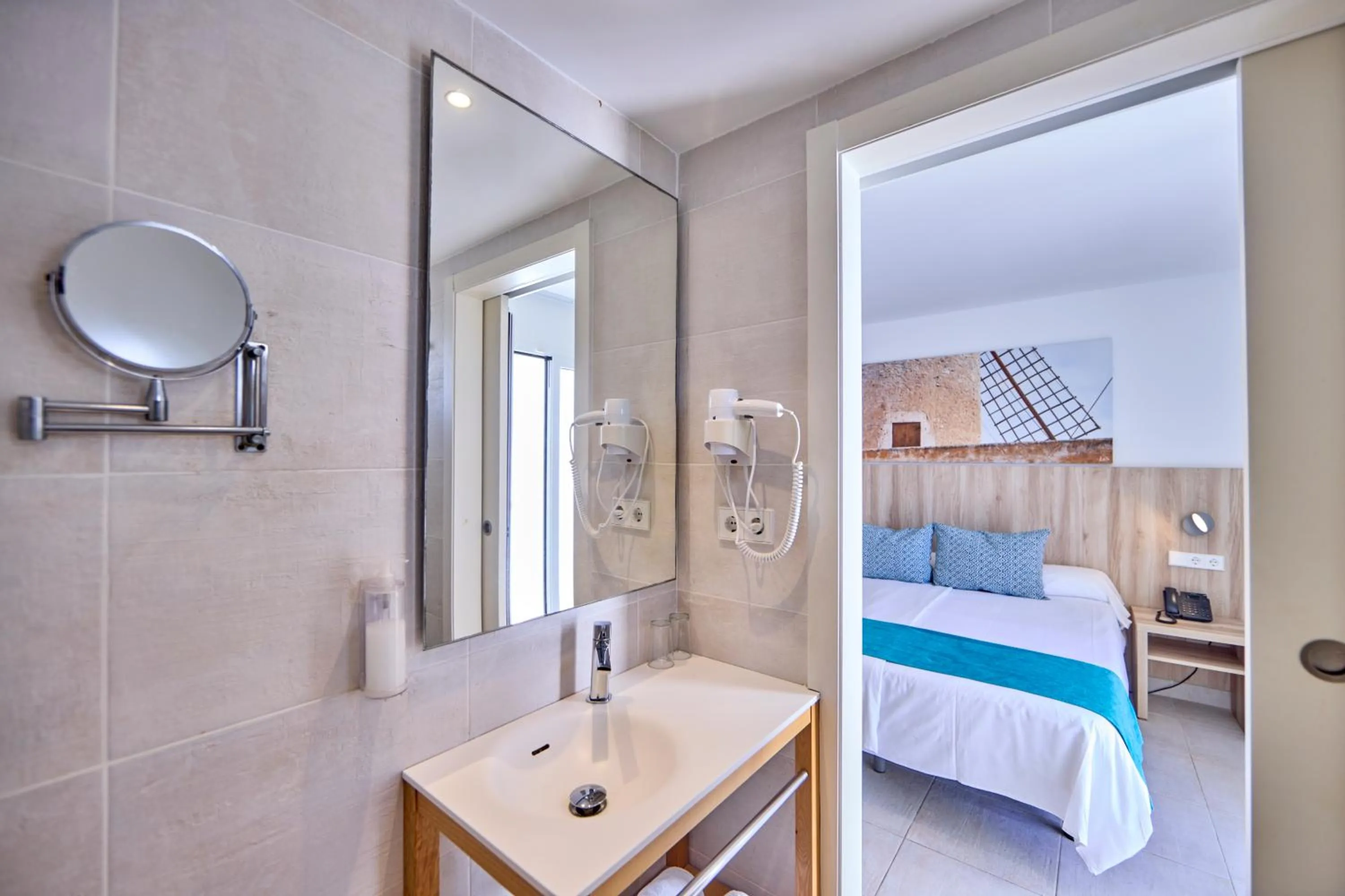 Bathroom, Bed in INNER Hotel Rupit "Adults Only"