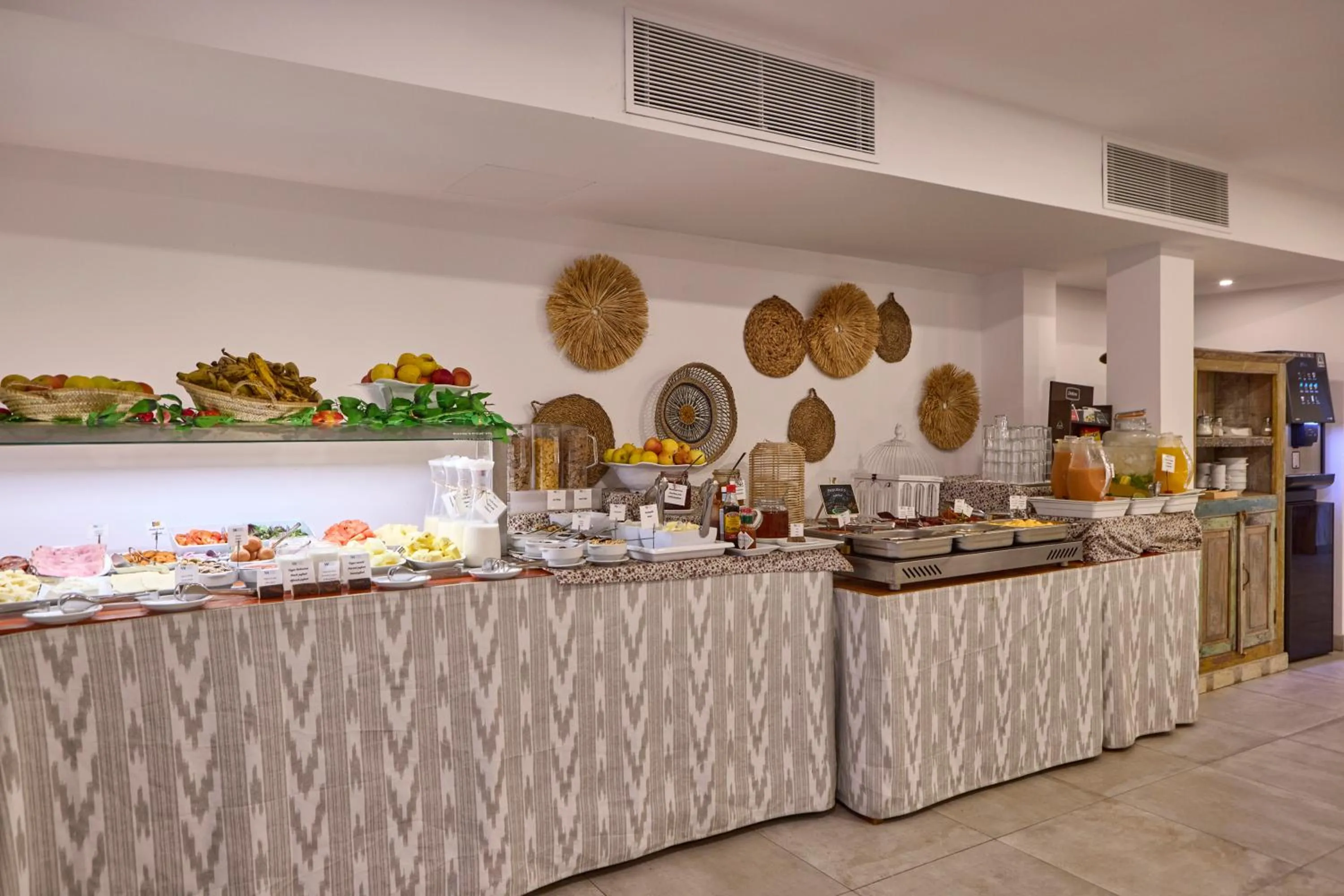 Breakfast in INNER Hotel Rupit "Adults Only"