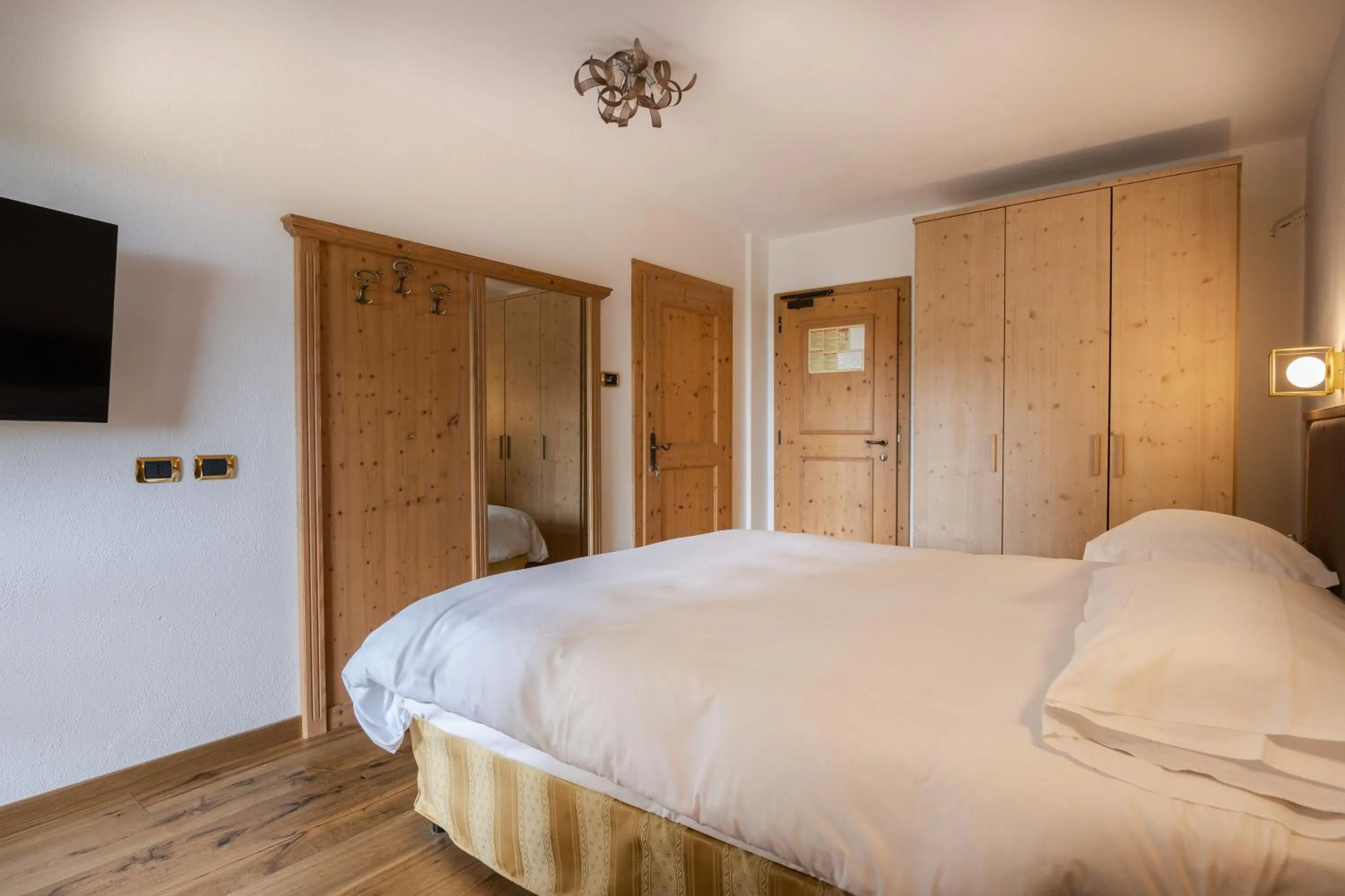 Bed in Hotel Stalon Alpine Chic