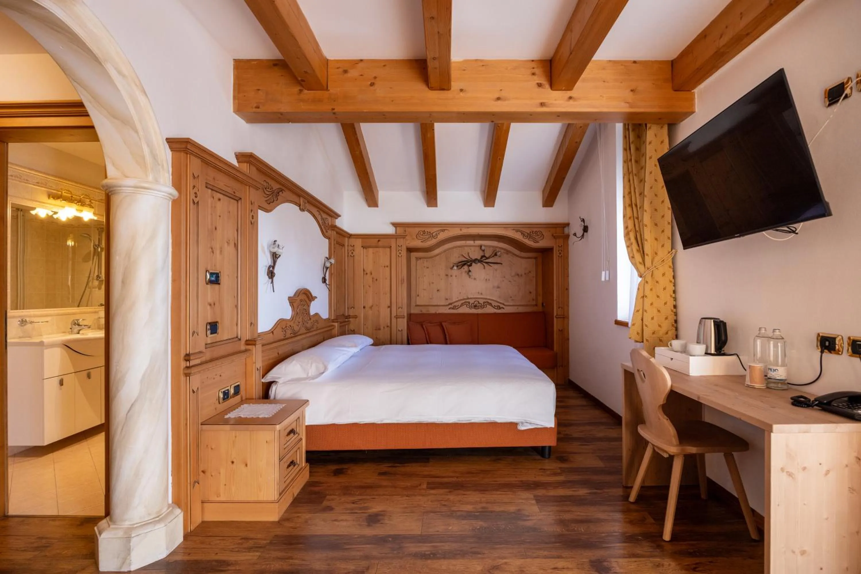 Bed in Hotel Stalon Alpine Chic