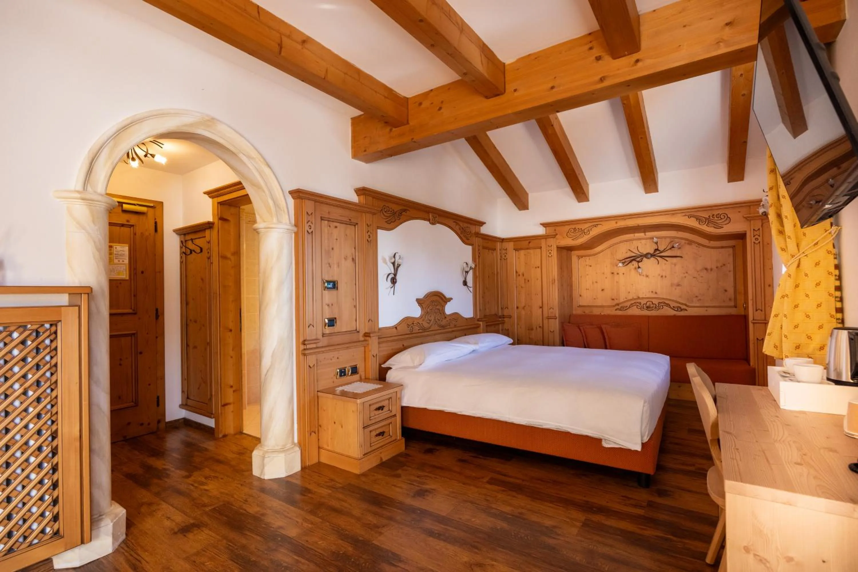 Bed in Hotel Stalon Alpine Chic