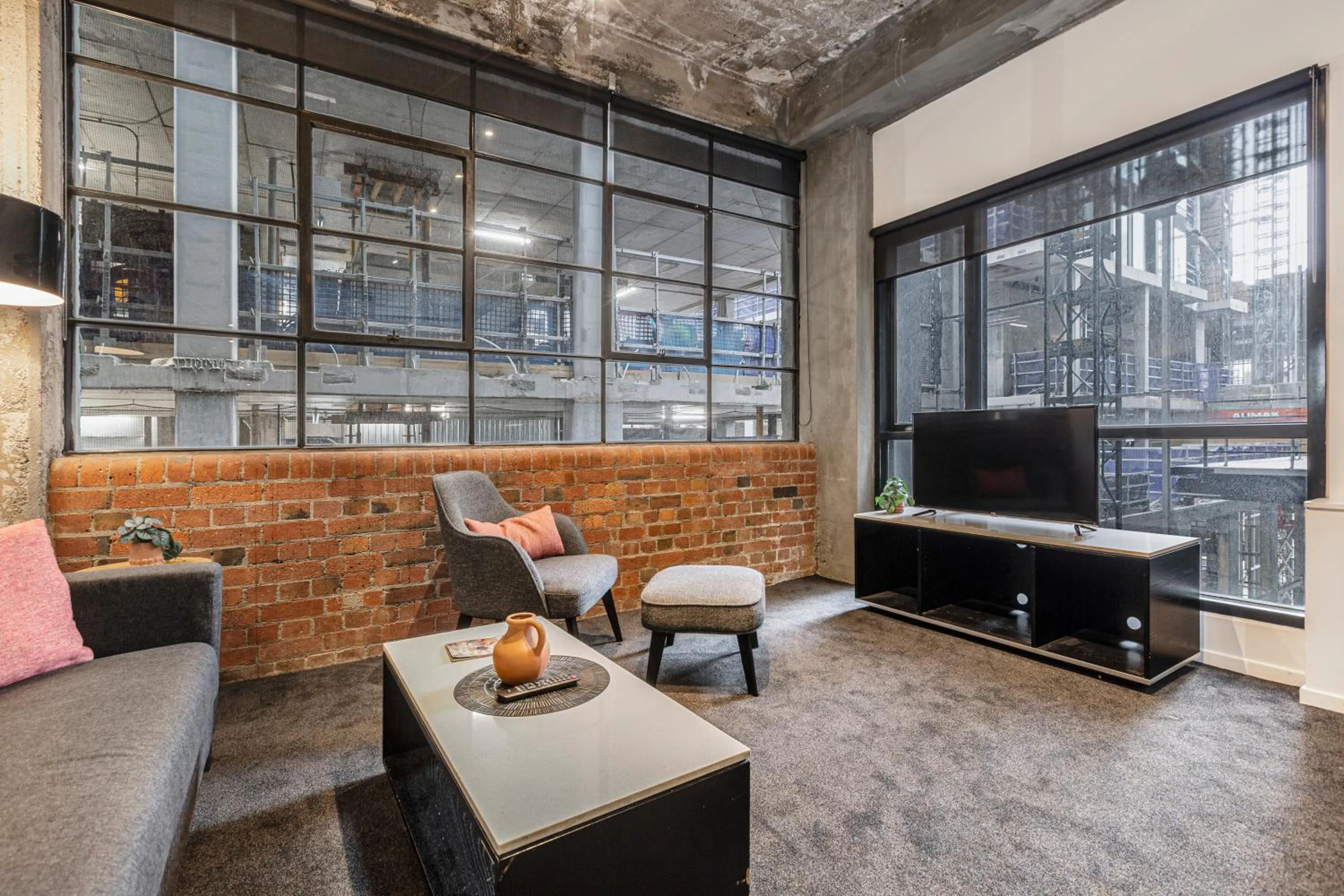 Day in Punthill Apartment Hotel - Manhattan