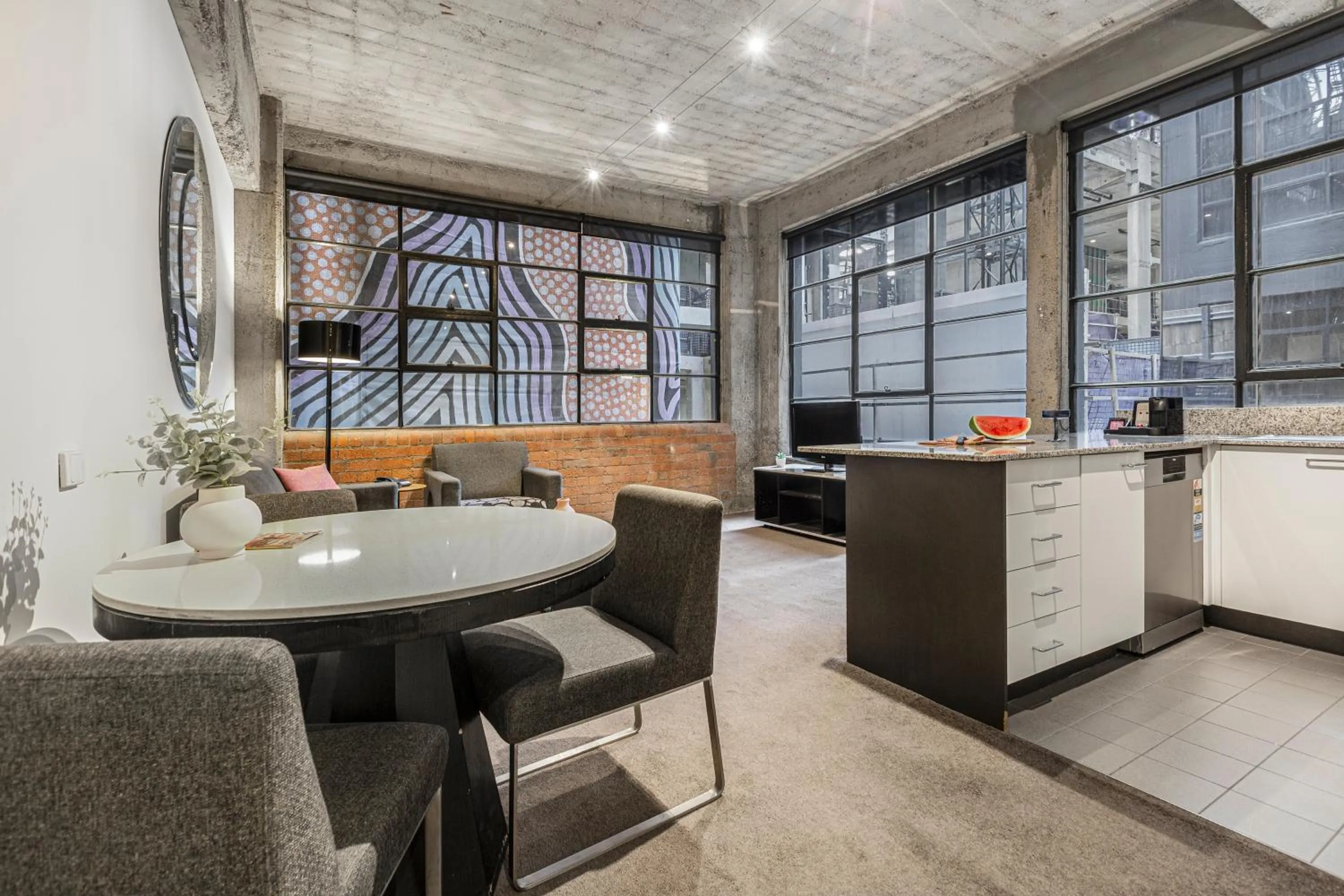 Living room in Punthill Apartment Hotel - Manhattan