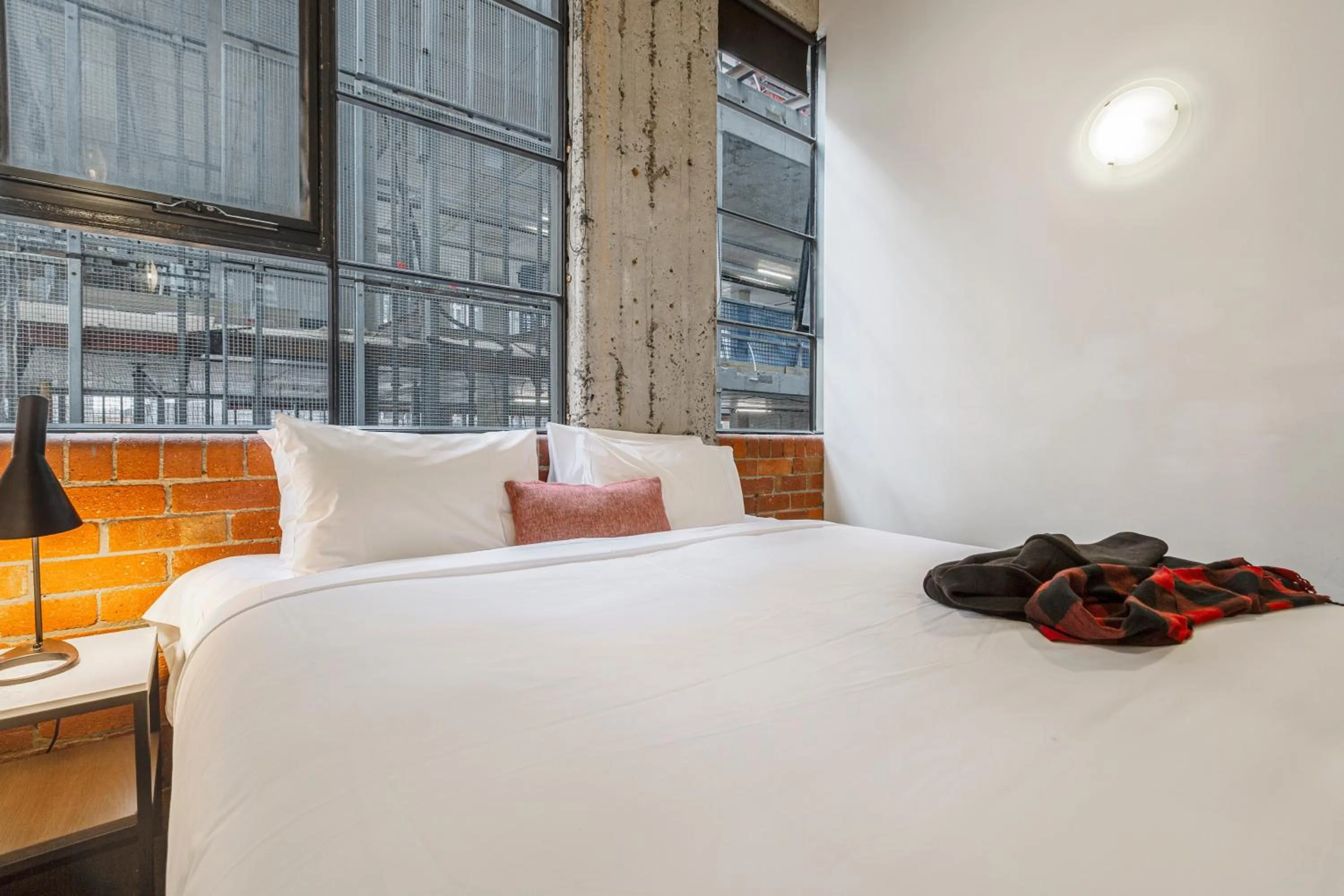 Bed in Punthill Apartment Hotel - Manhattan