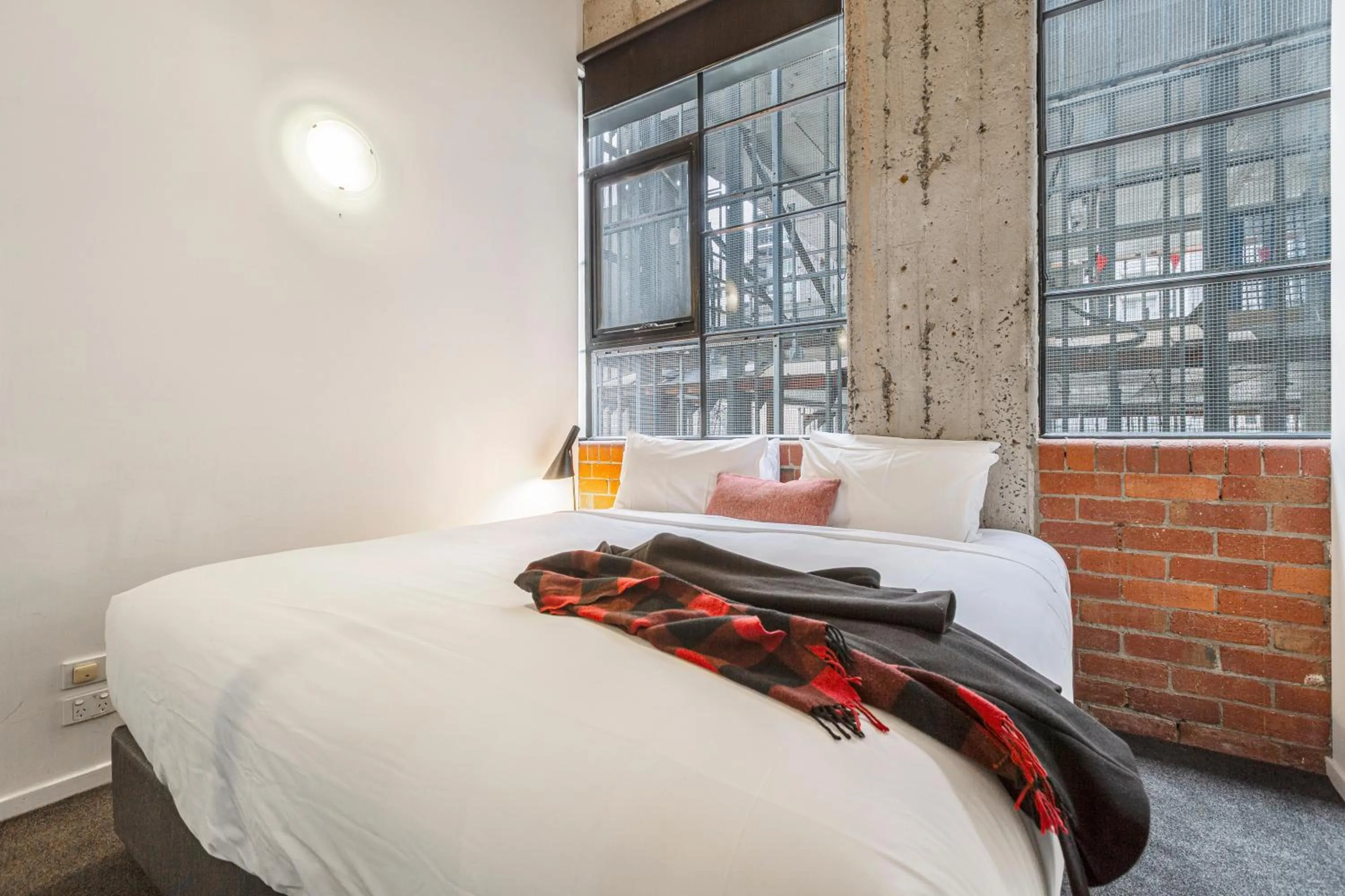 Bed in Punthill Apartment Hotel - Manhattan