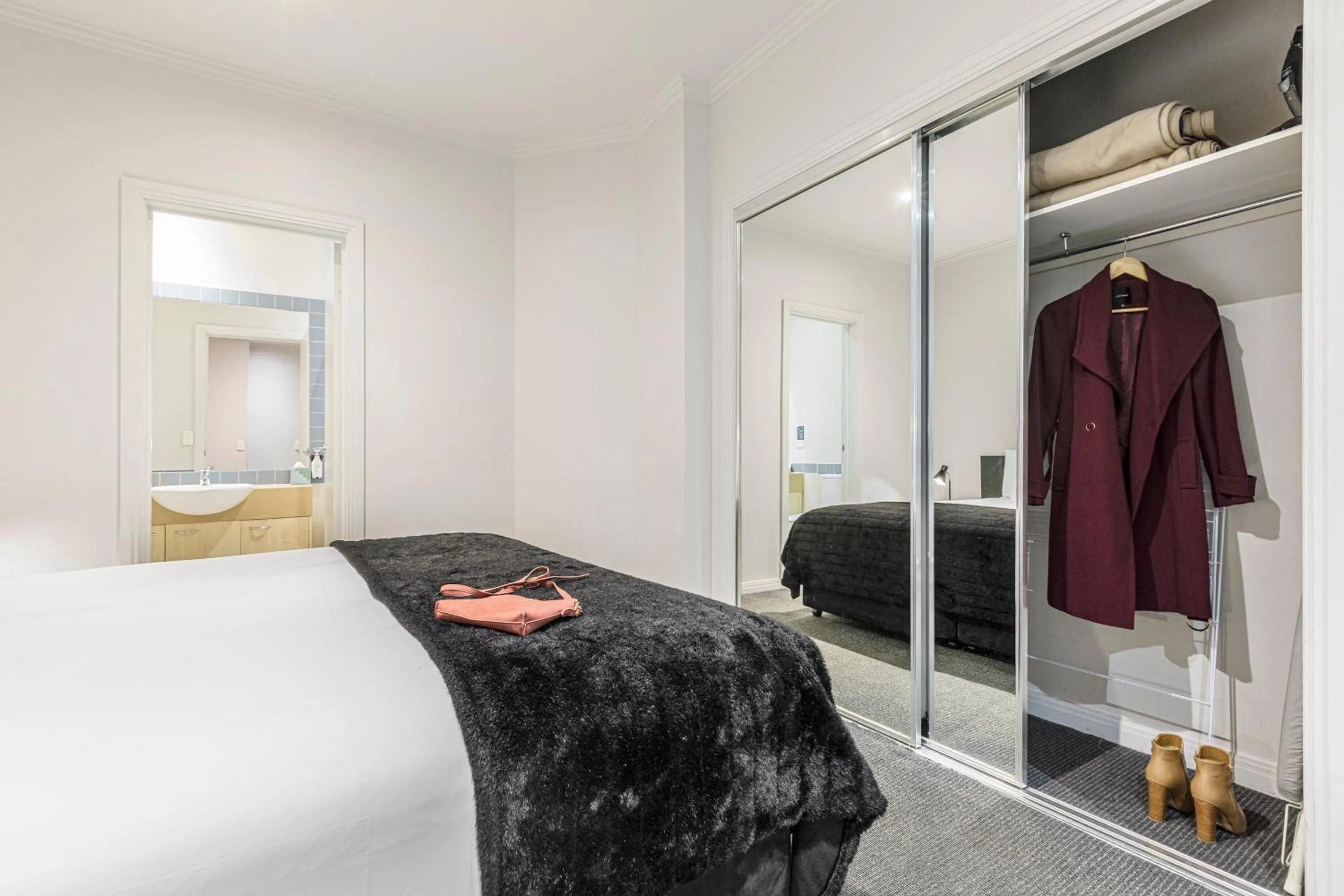 Bed in Punthill Apartment Hotel - Flinders Lane