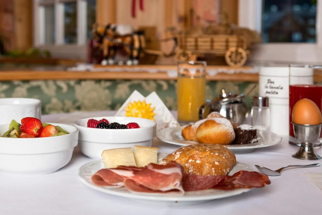 Breakfast in Hotel Garni Soreie