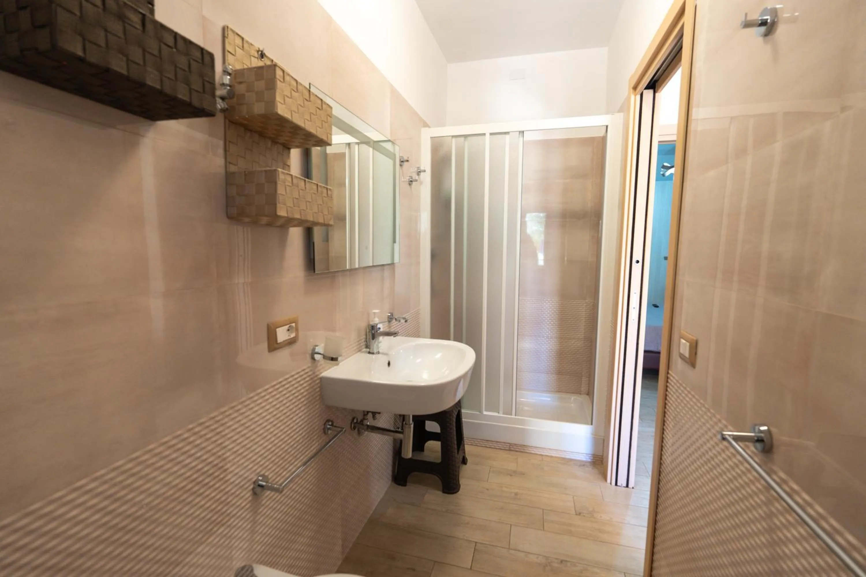 Shower in Villa Santangelo