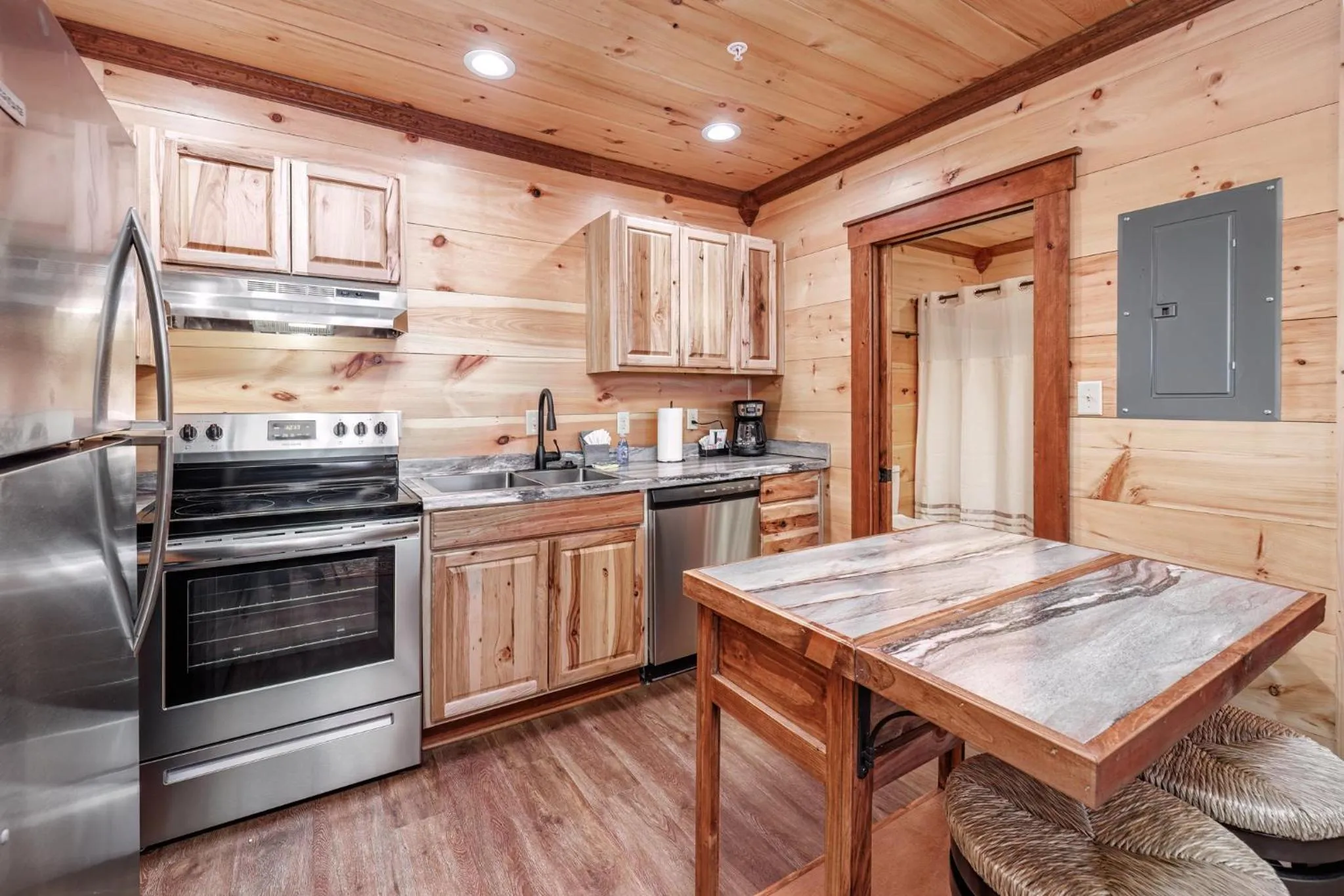 Kitchen or kitchenette in Best Court