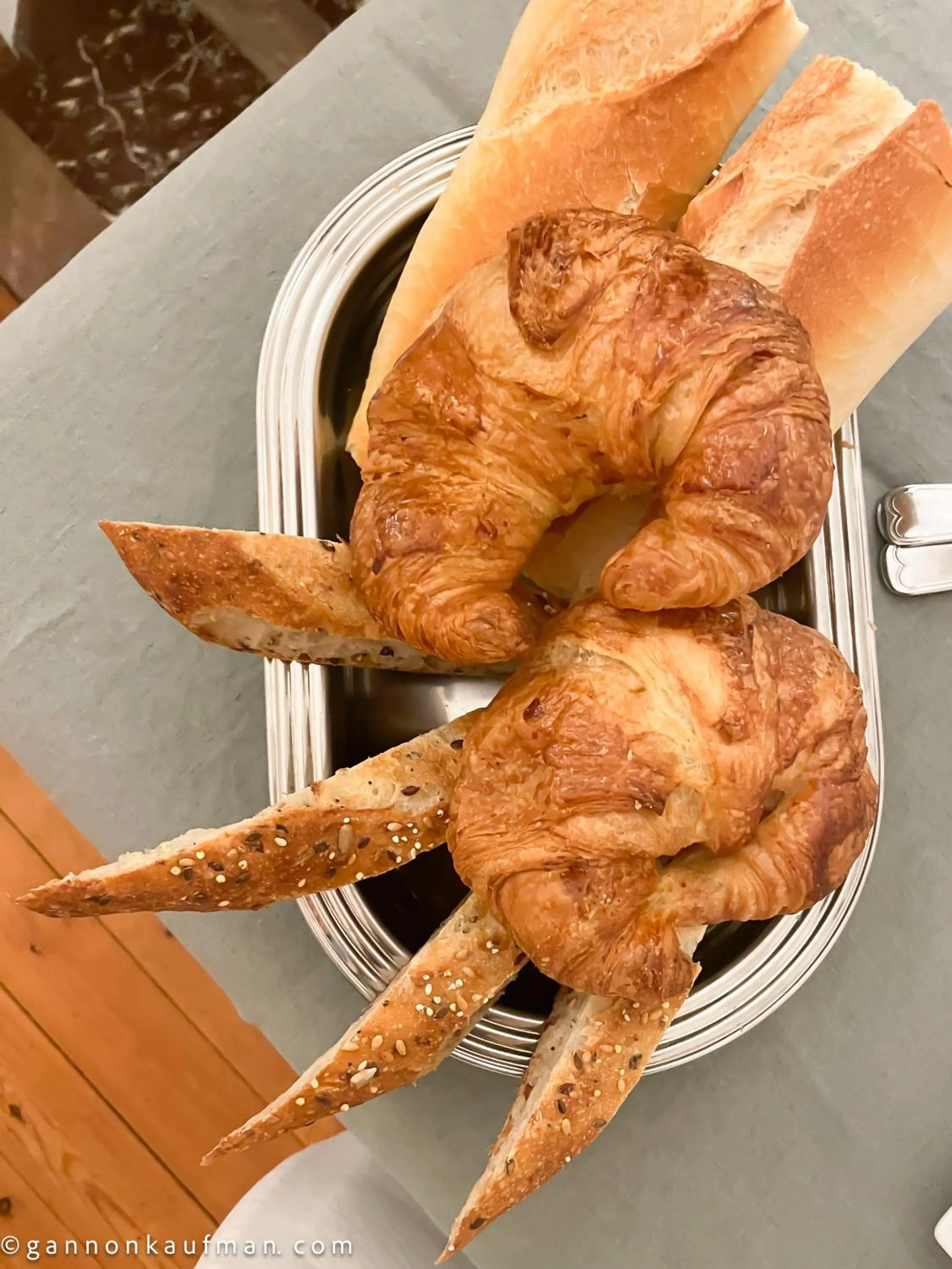 Breakfast in Clos de Bellefontaine B&B