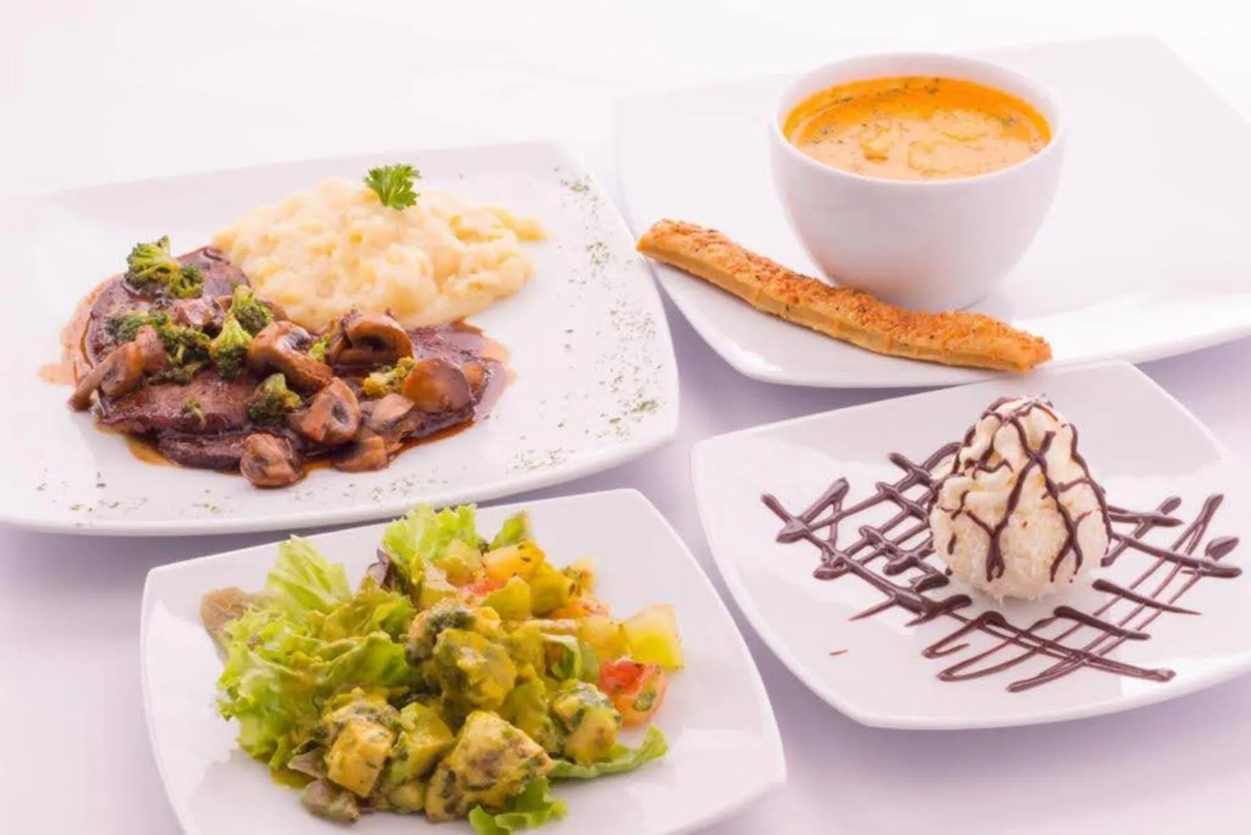 Food in Novelty Suites Hotel - Oviedo Mall