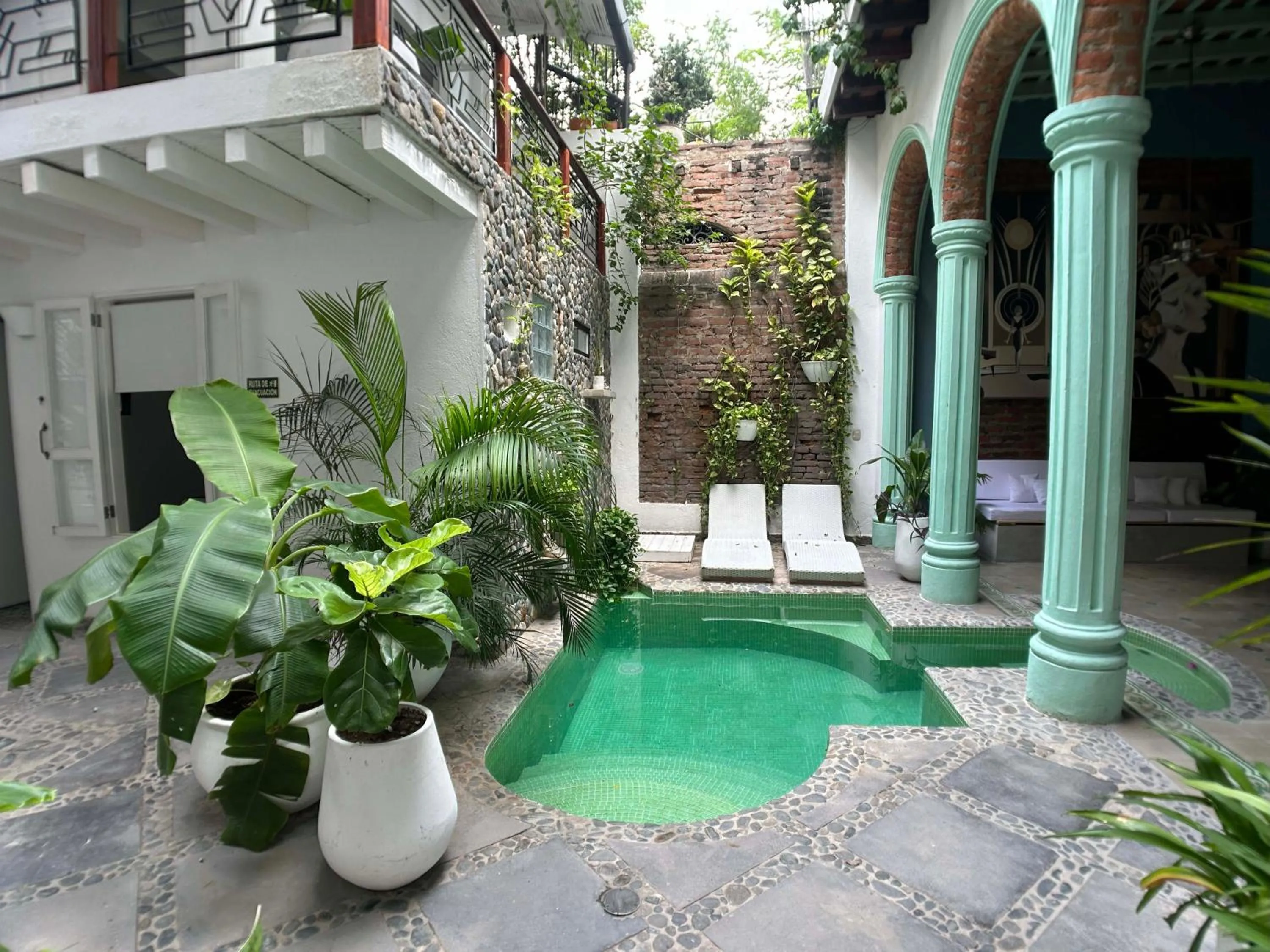 Day in Casa Verde Boutique Hotel