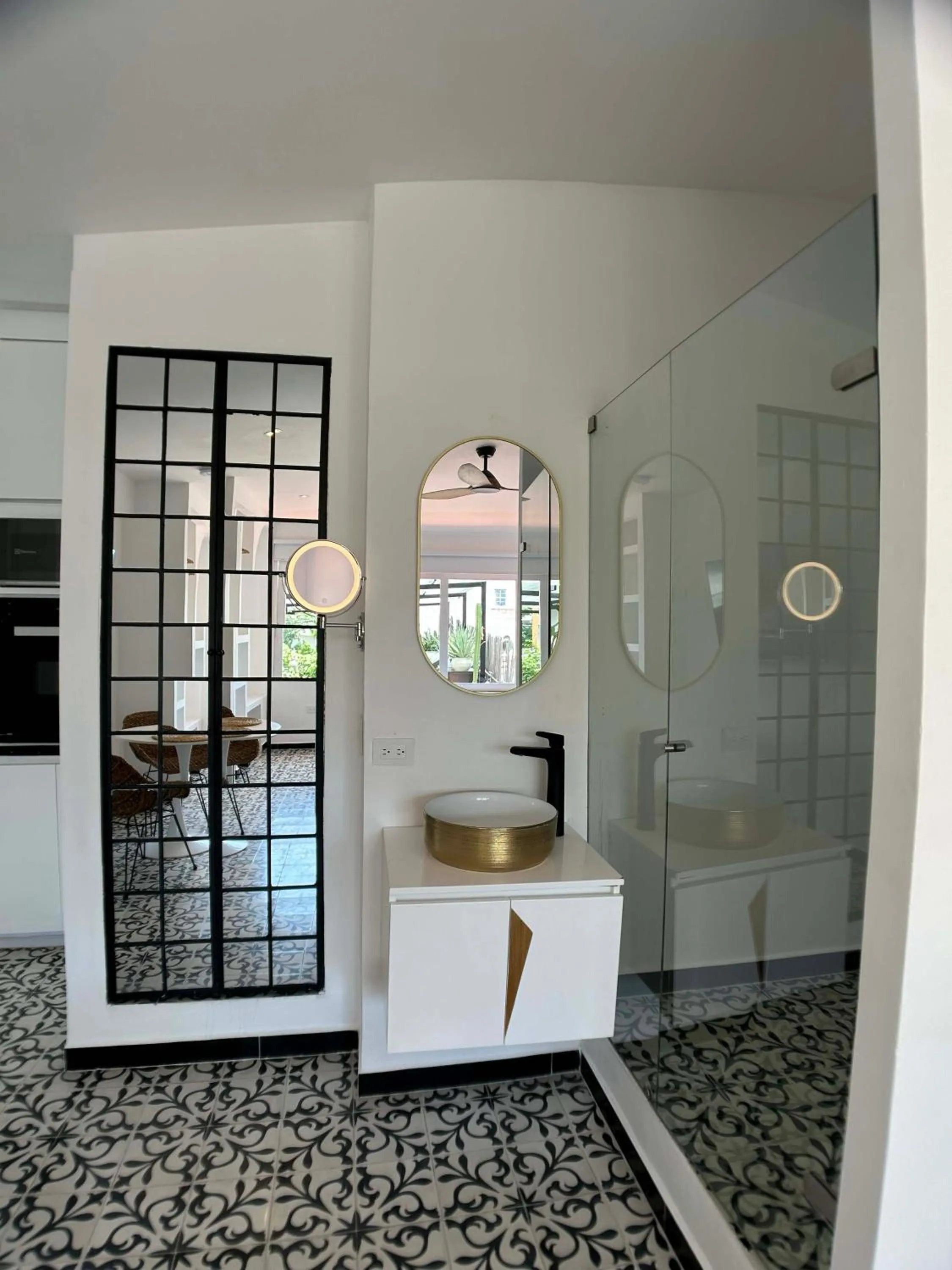 Shower in Casa Verde Boutique Hotel