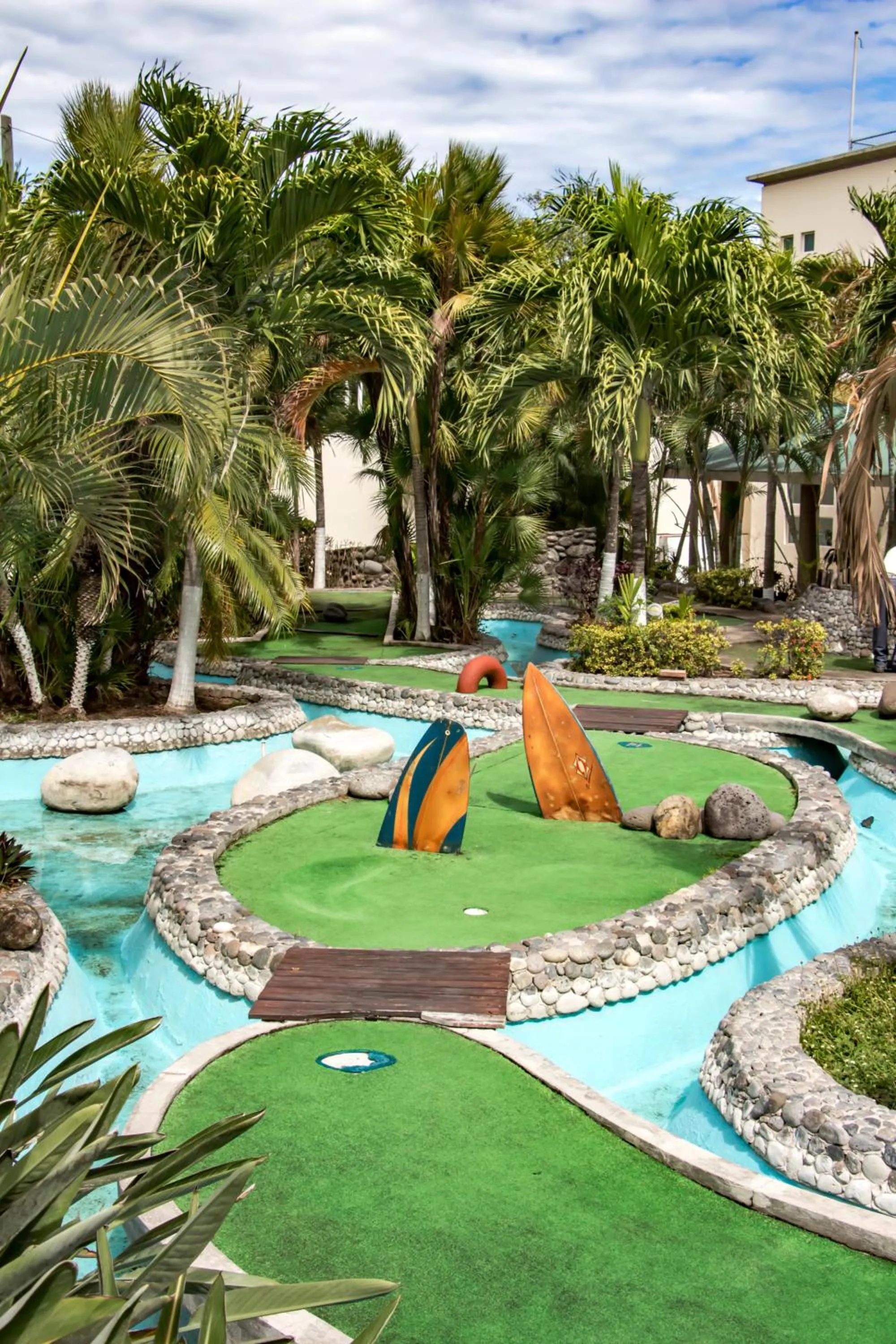 Minigolf in Artisan Playa Esmeralda Family Beach Hotel