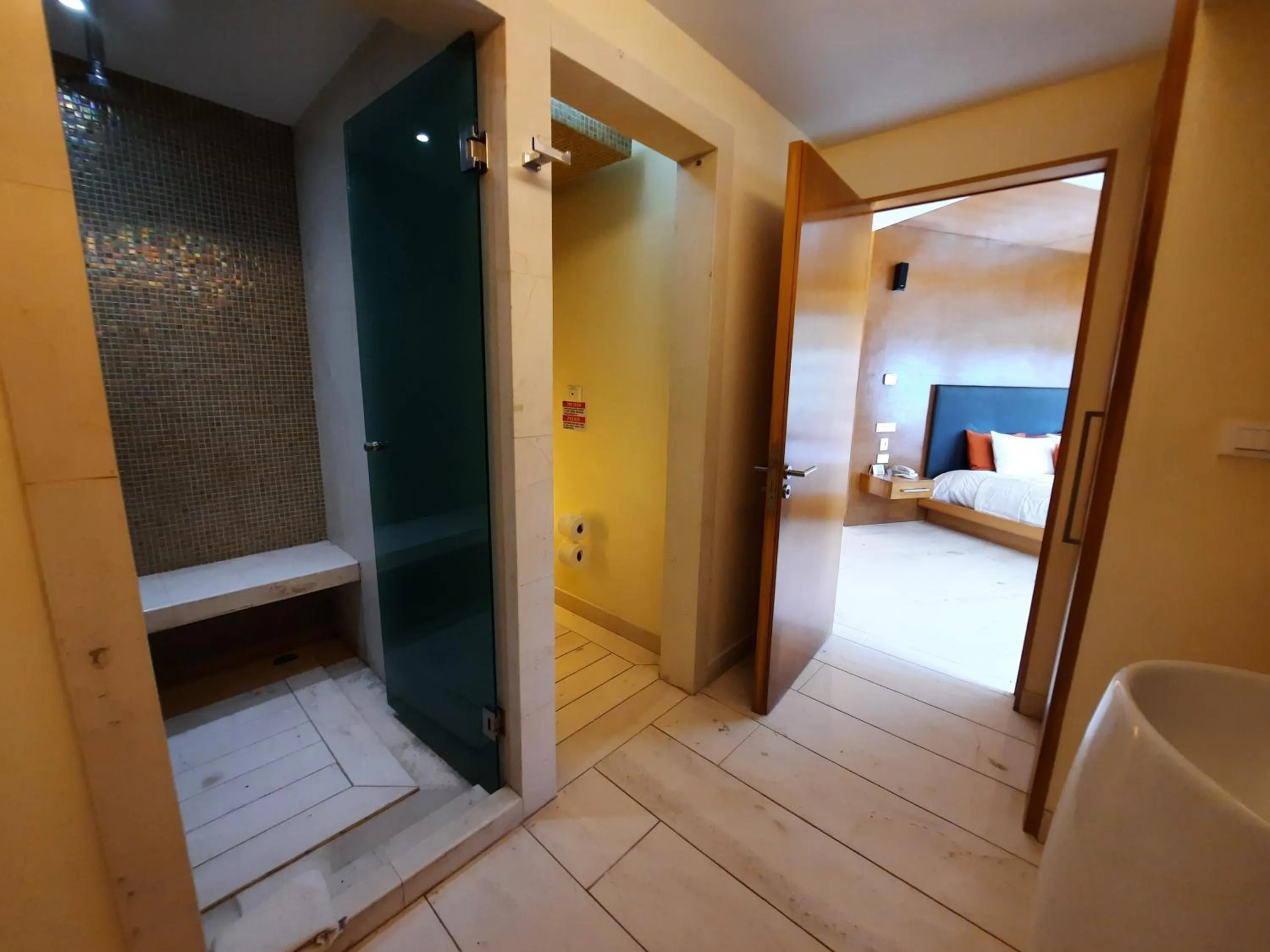 Bathroom, Bed in Artisan Playa Esmeralda Family Beach Hotel