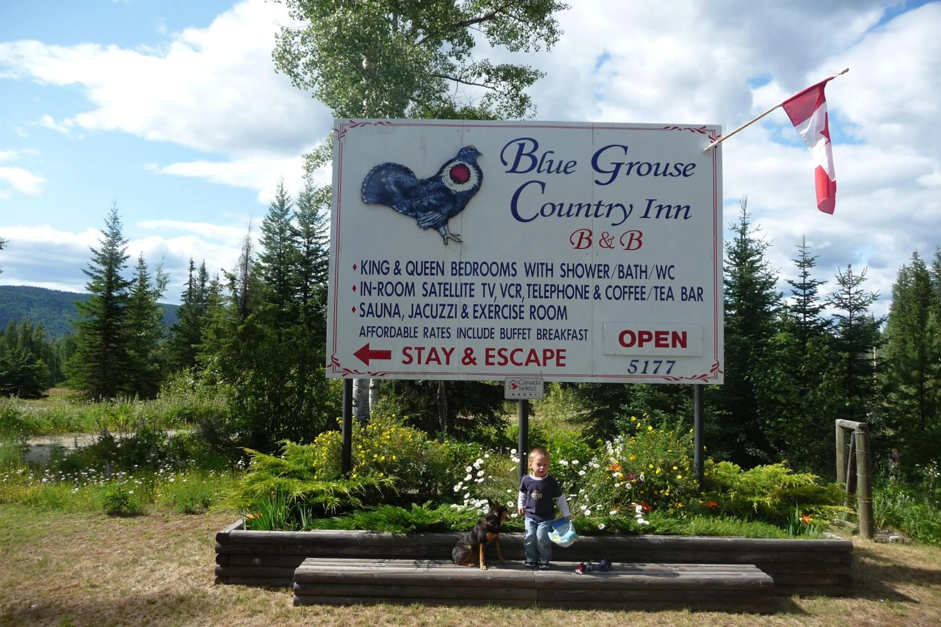 Facade/entrance in Blue Grouse Country Inn