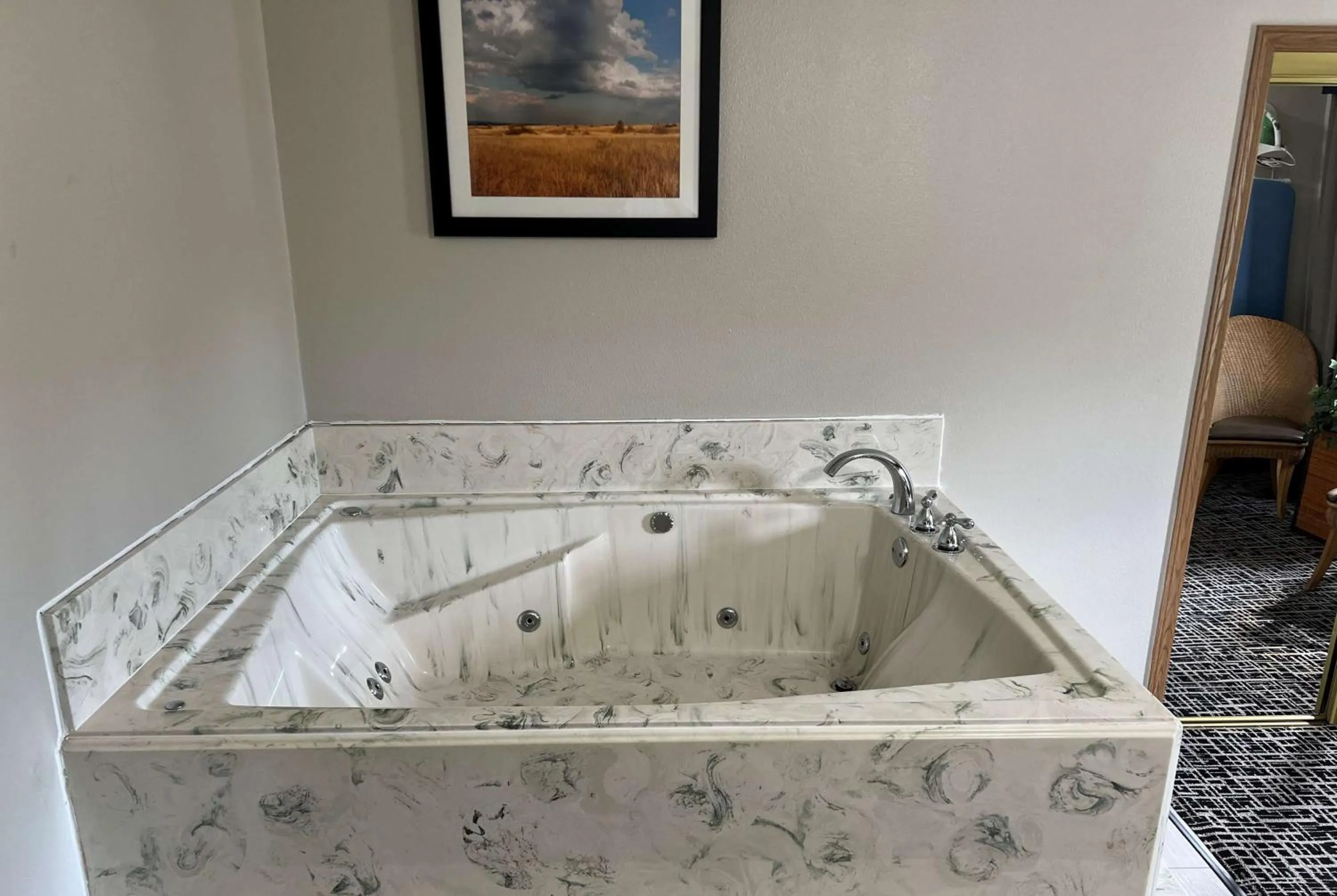 Photo of the whole room in Days Inn by Wyndham Grove