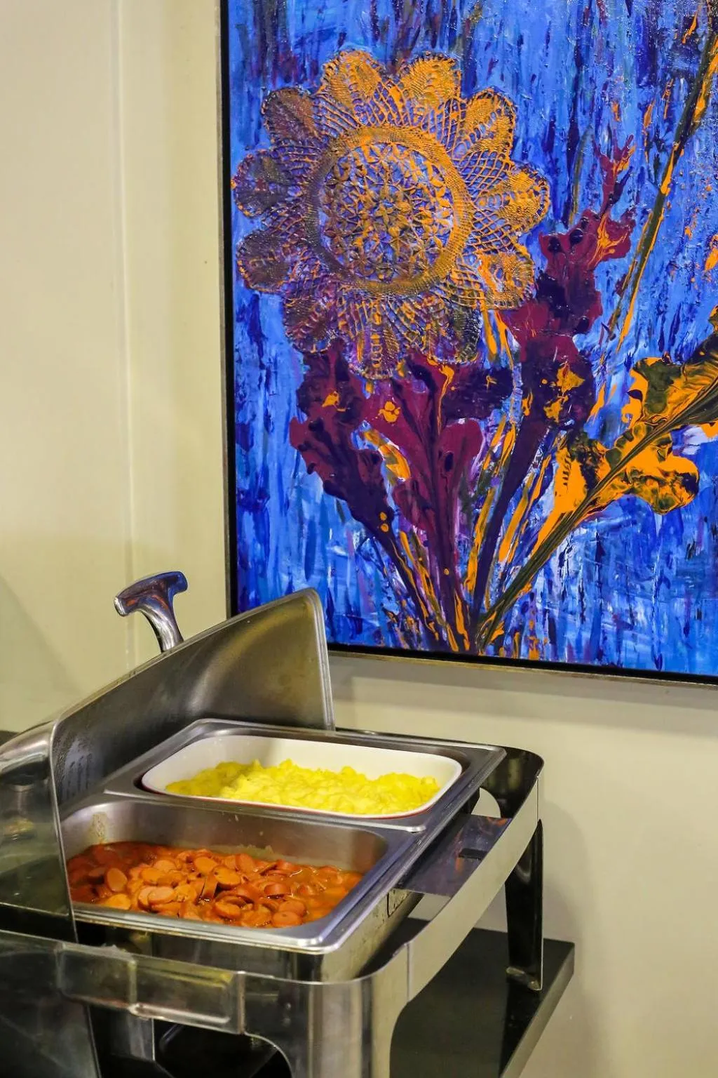 Breakfast in Flat Pietra