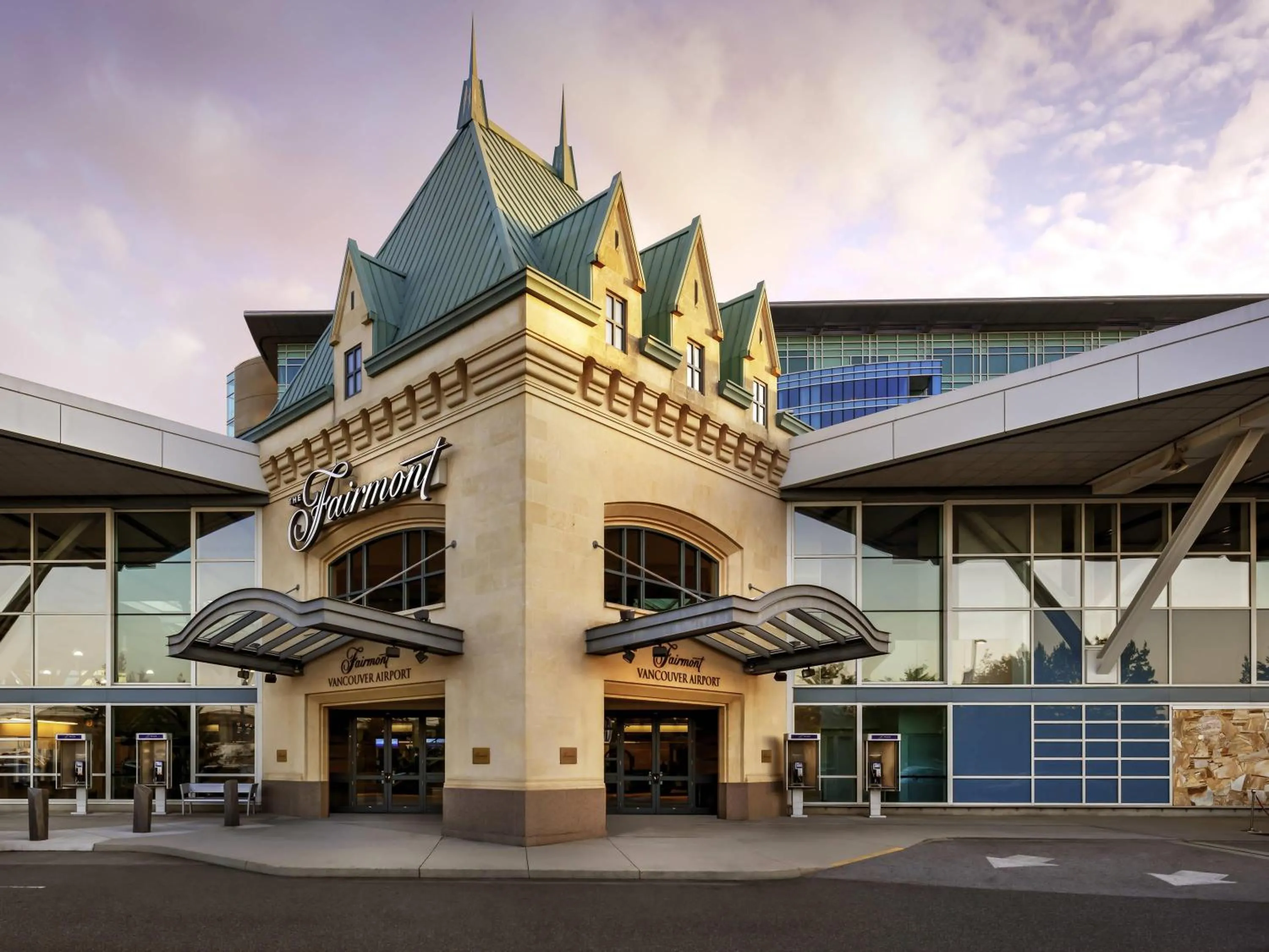 Property building in Fairmont Vancouver Airport In-Terminal Hotel